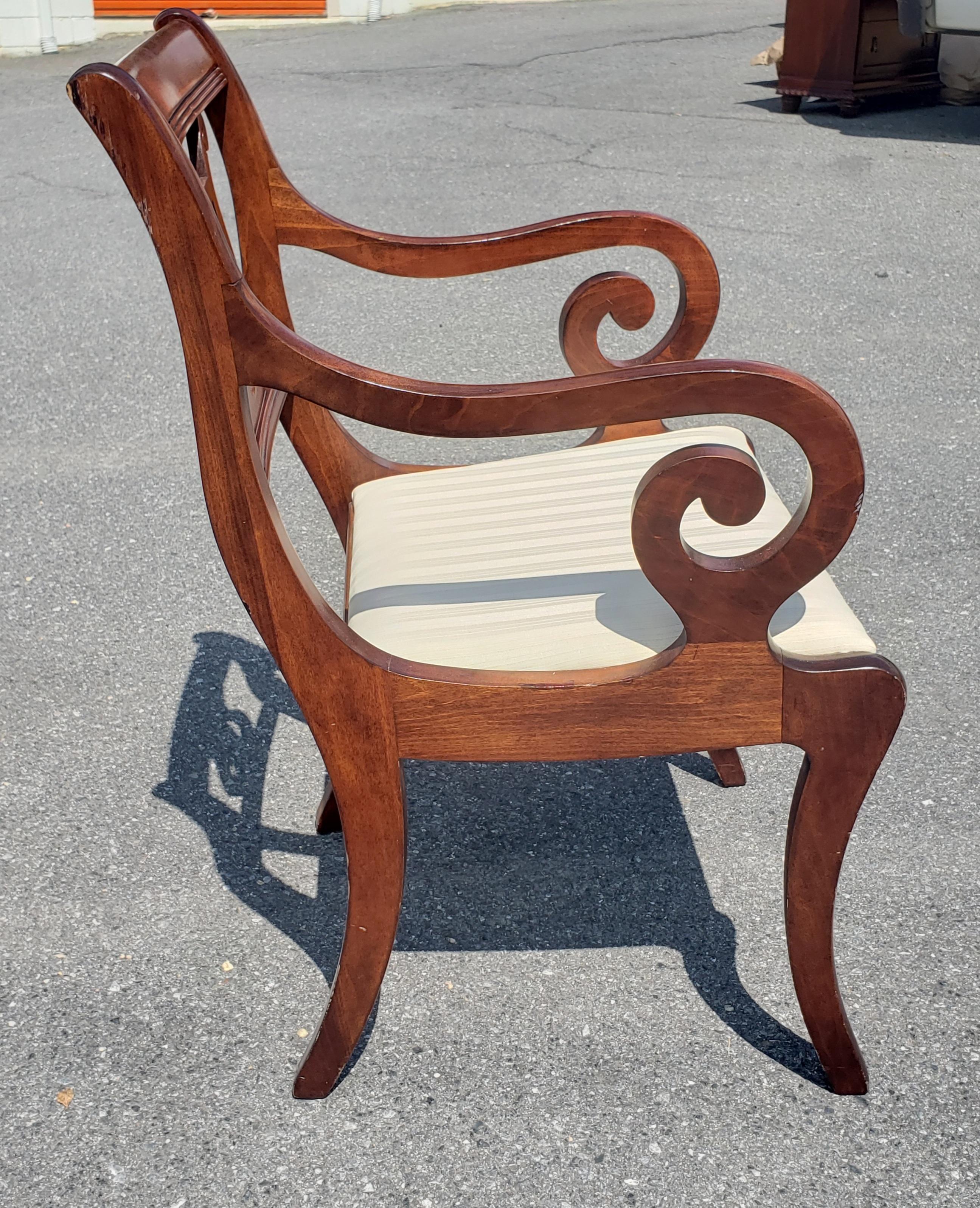 1940s Set of 6 Refinished Mahogany Klismos Lyre Back Chairs en vente 3