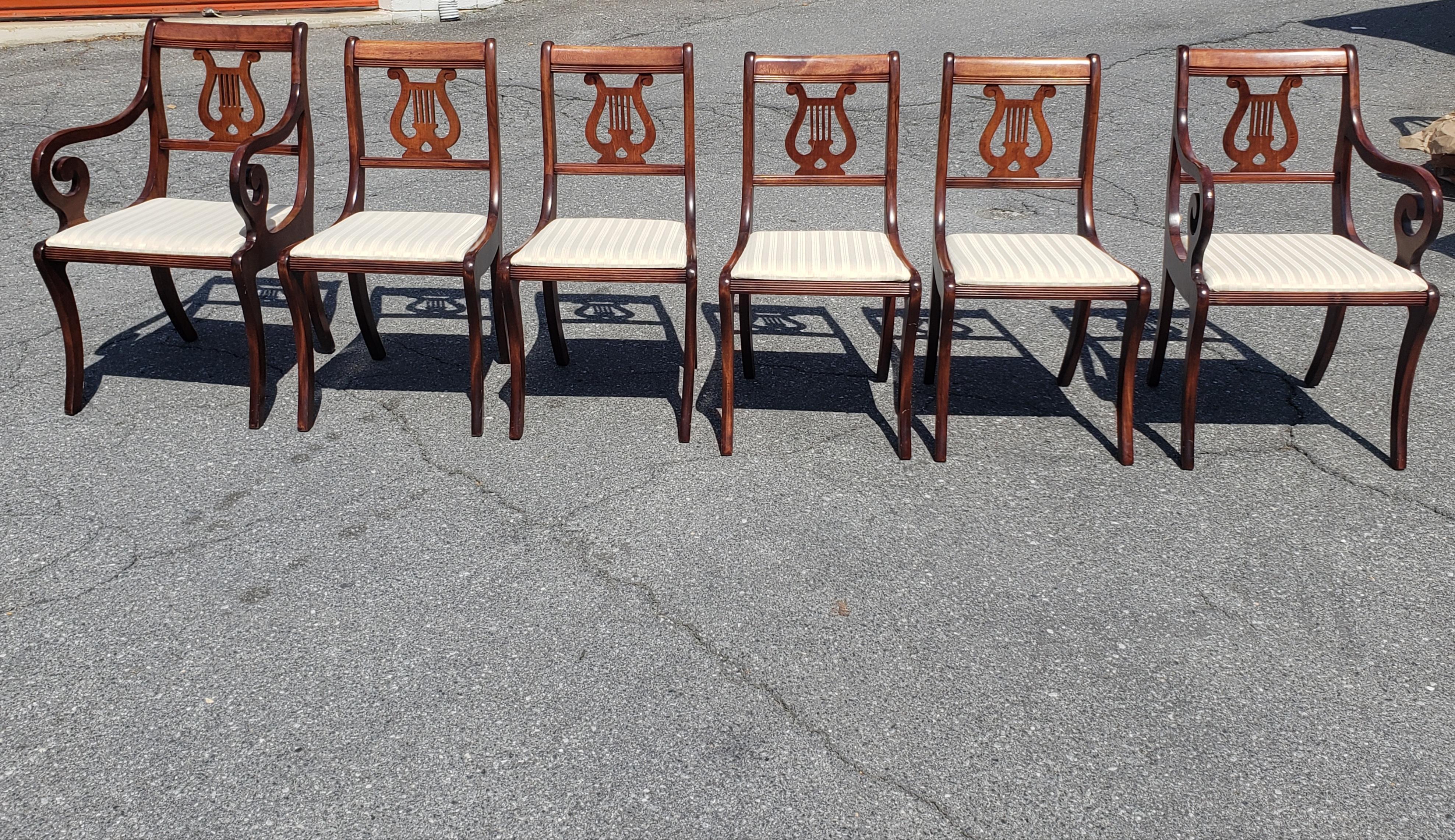 Mid-Century Modern 1940s Set of 6 Refinished Mahogany Klismos Lyre Back Chairs For Sale