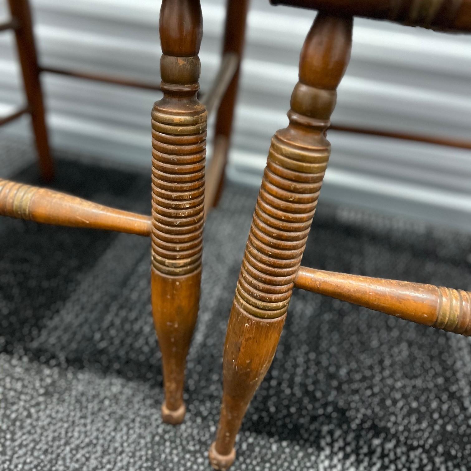 1940's Set of 8 Vintage Hitchcock Rush Seat Chairs with Stenciled Fruit Motif For Sale 5