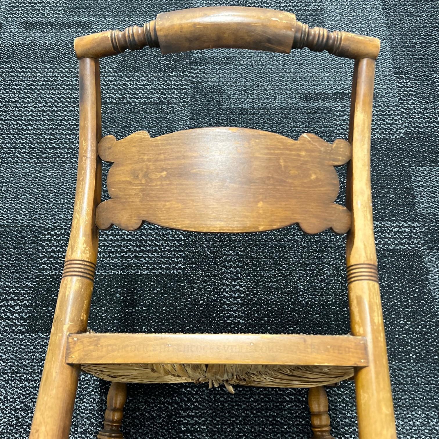 1940's Set of 8 Vintage Hitchcock Rush Seat Chairs with Stenciled Fruit Motif For Sale 7