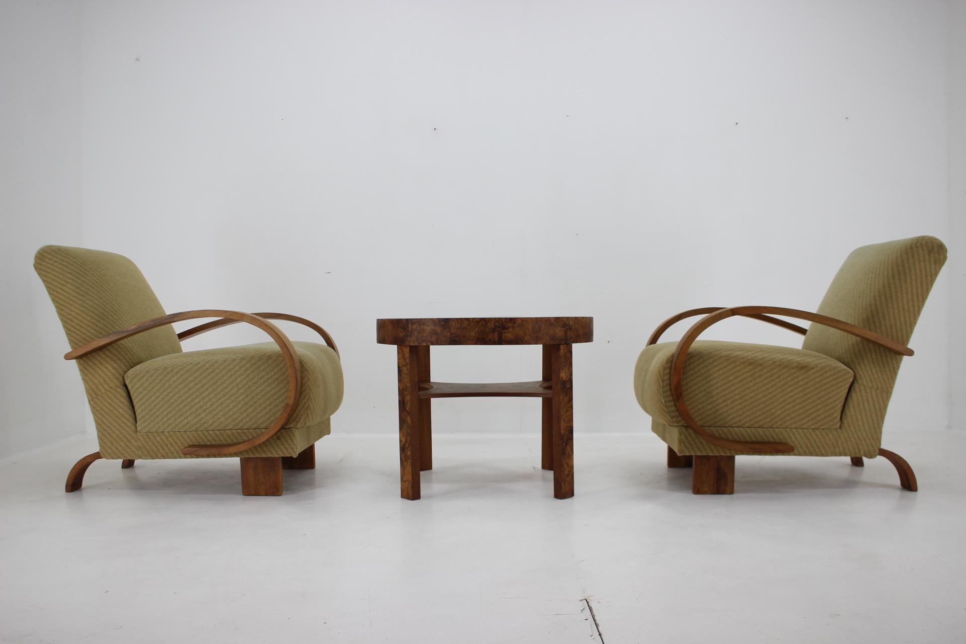 Mid-20th Century 1940s Set of Art Deco Armchairs and Table in Walnut, Czechoslovakia