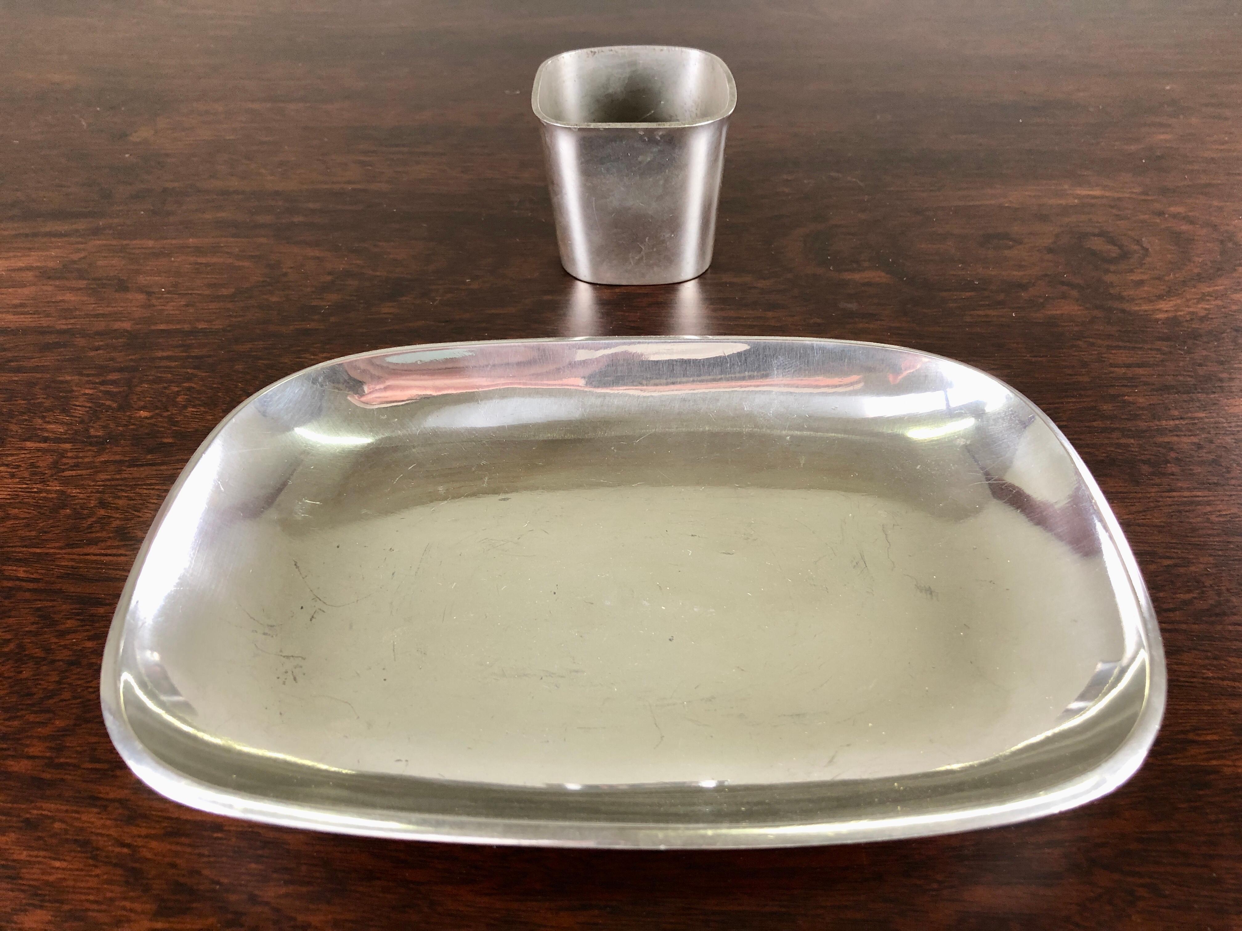 1940s Set of Danish Just Andersen Pewter Serving Platter and Bowl In Good Condition For Sale In Knebel, DK