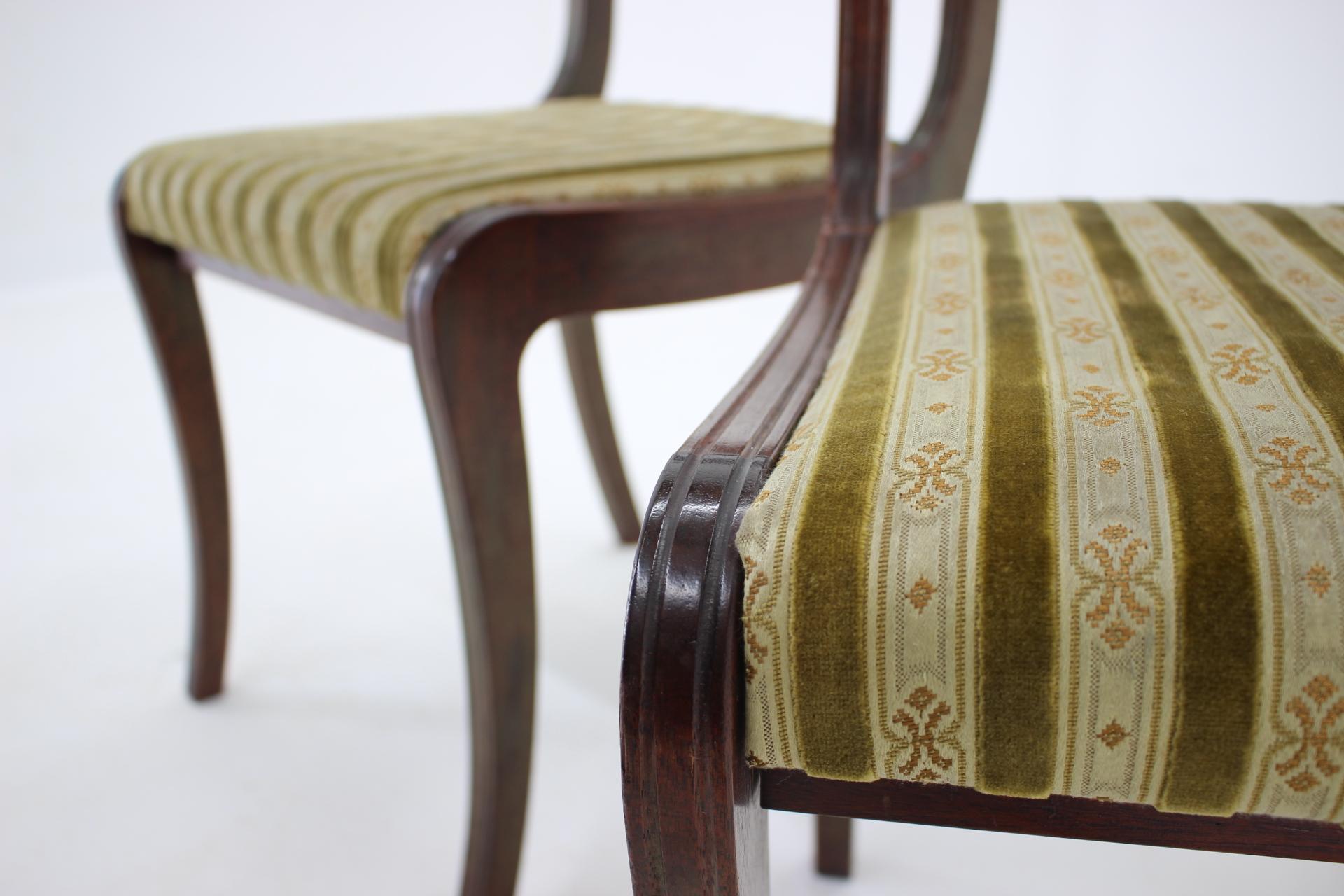 1940s Set of Four Art Deco Dining Chairs 3