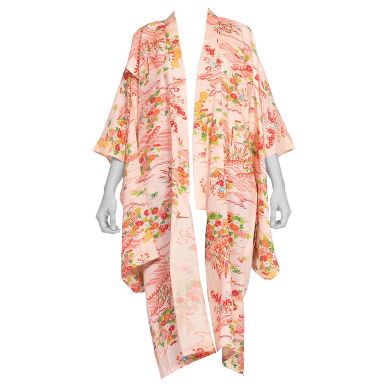 1960S Baby Pink & Red Silk Sheer Lightweight Japanese Kimono For Sale