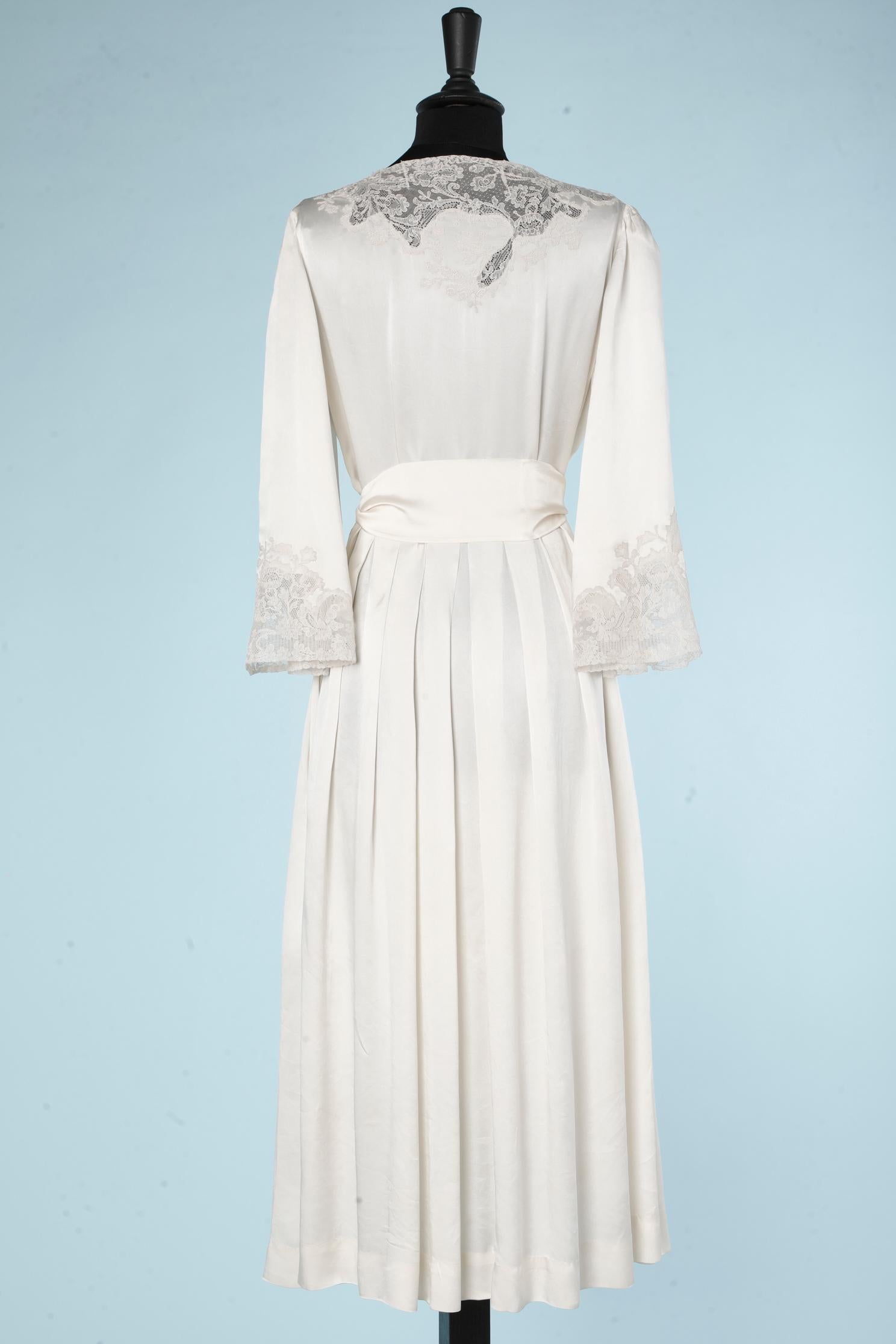 1940's silk and lace deshabillé ( Robe)  4