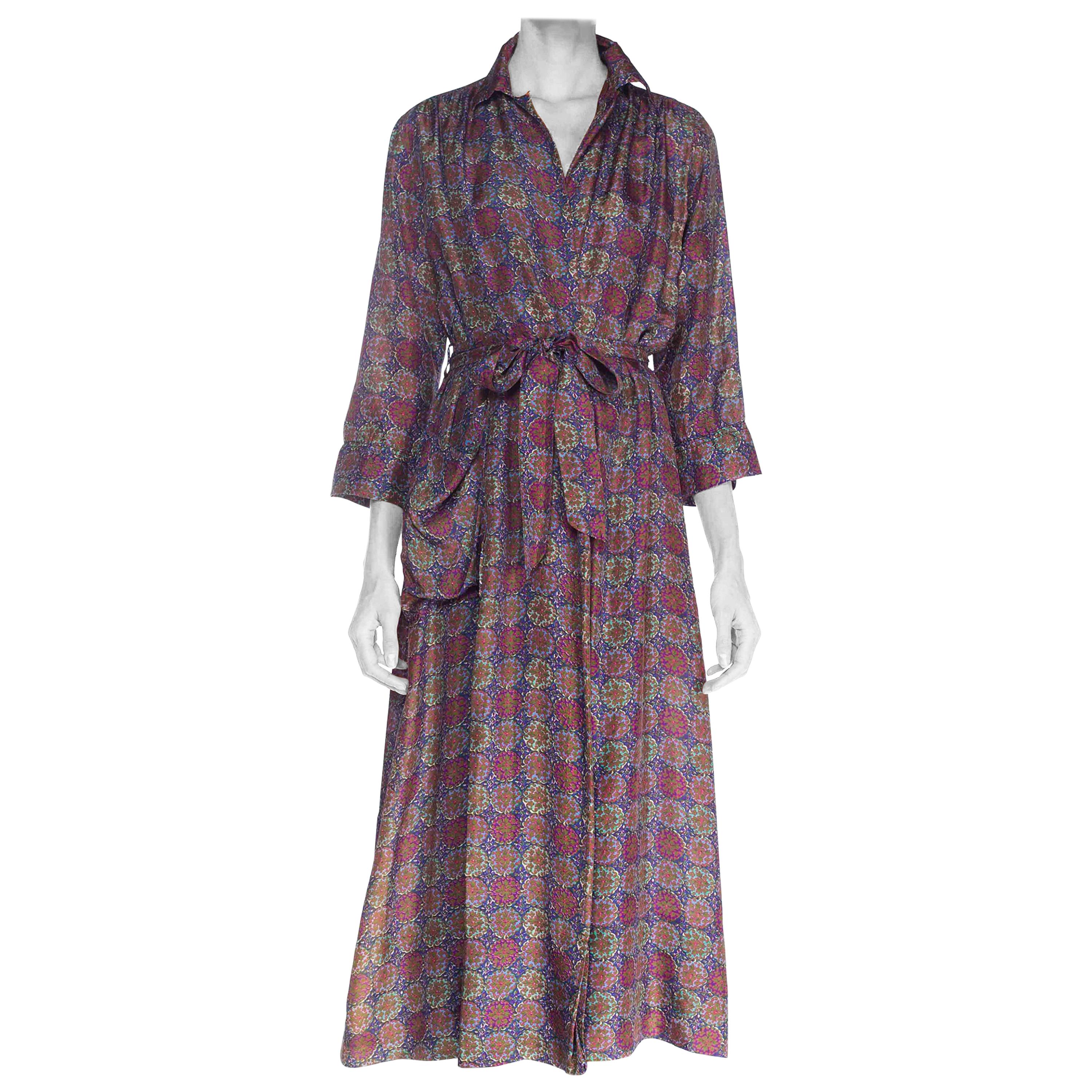 1940S Blue Purple & Green Watercolor Foulard Printed Silk Robe With Pockets