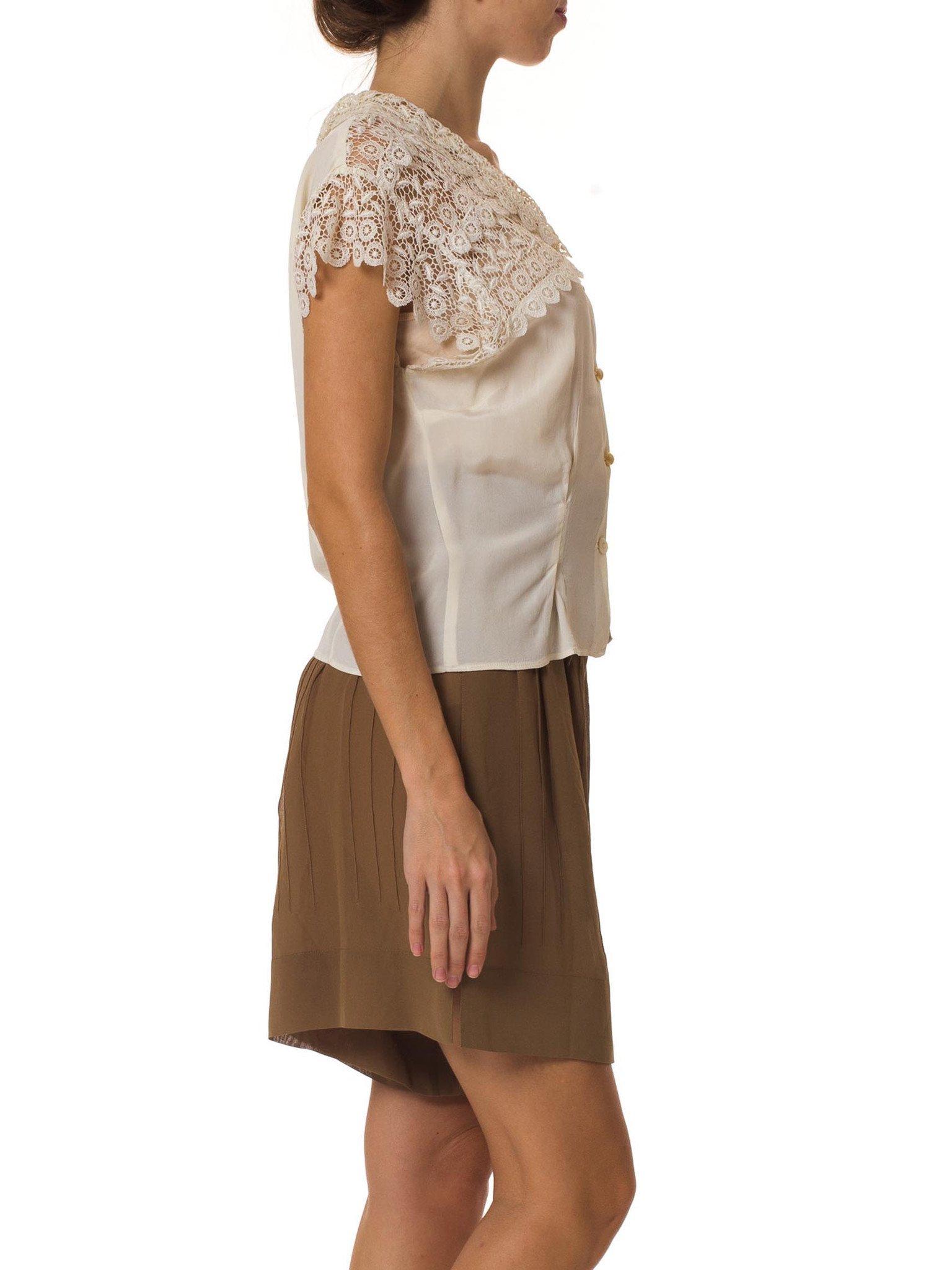 1940S  Off White Rayon & Lace As-Is Blouse In Excellent Condition For Sale In New York, NY