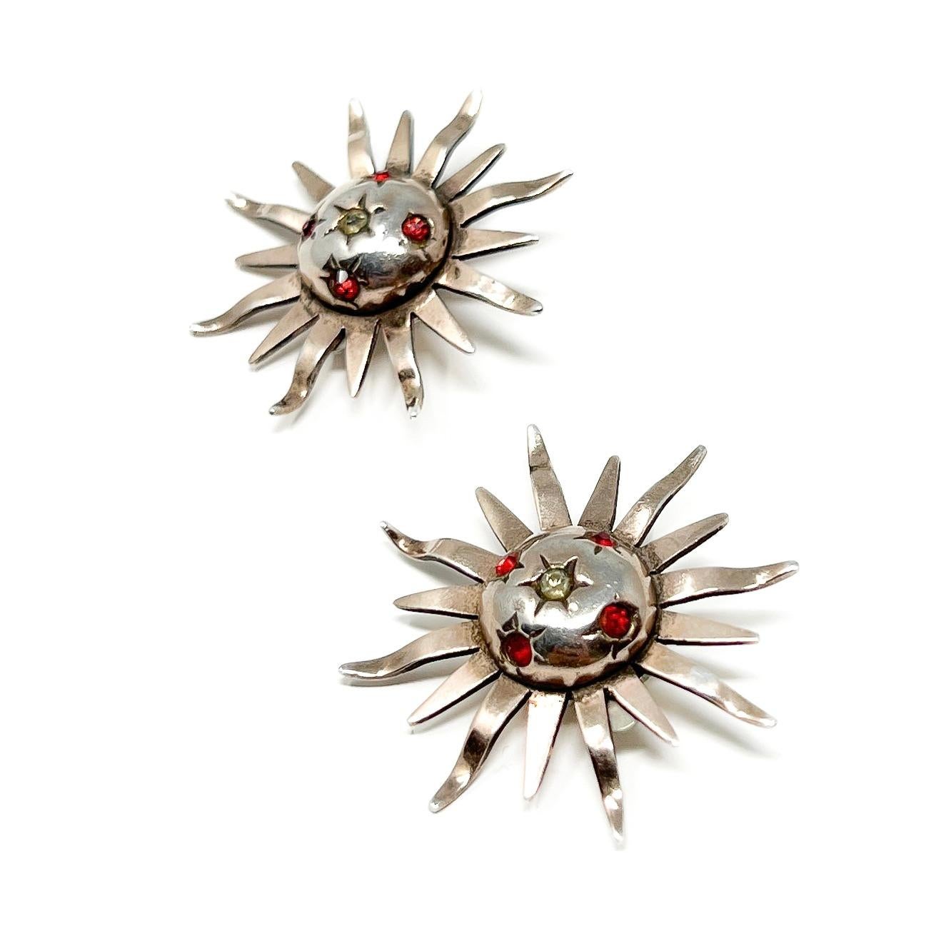 1940s Silver Gilt Sunburst Design Vintage Brooch and Earrings Set en vente 3