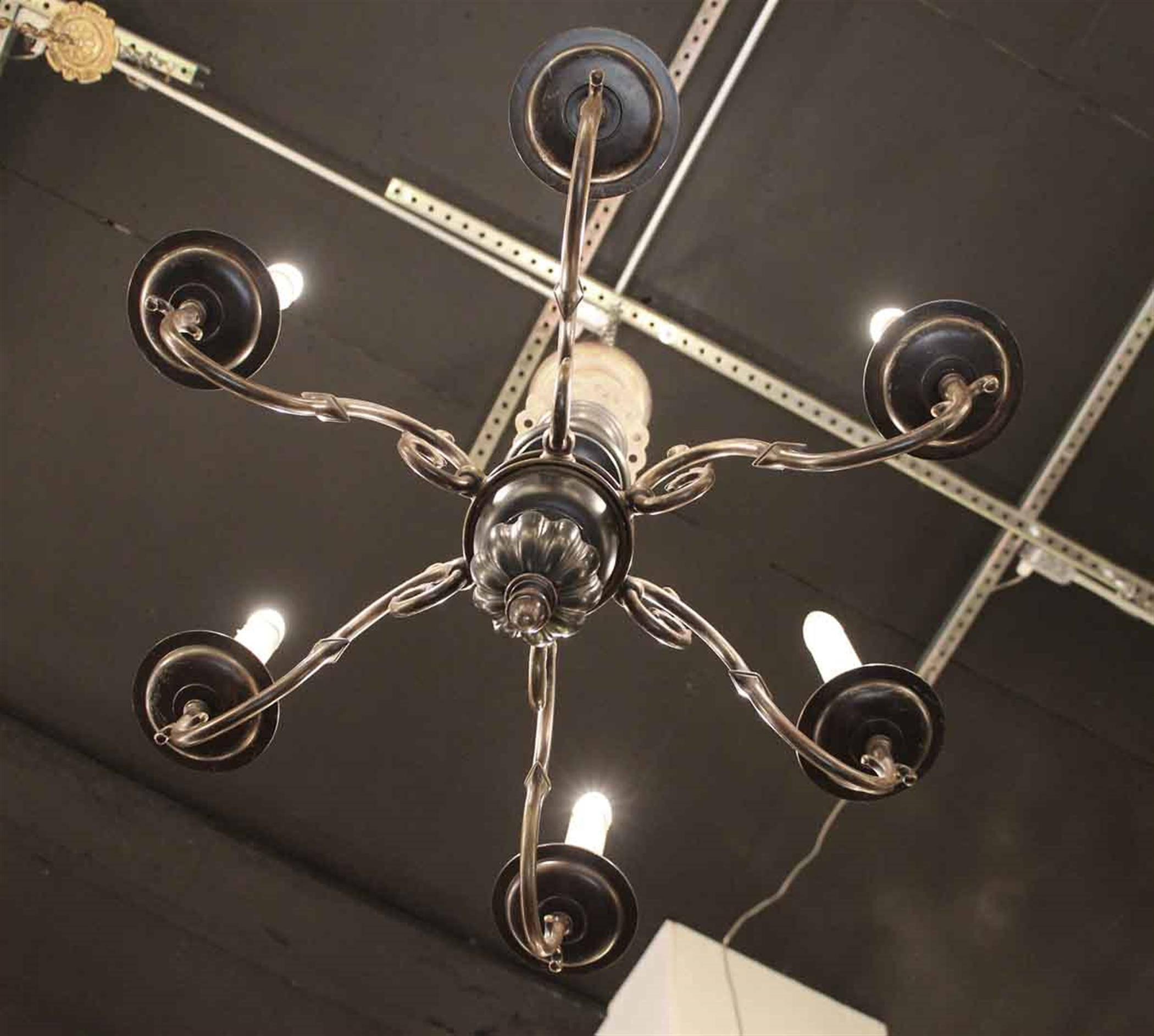 1940s Six-Arm Classic Williamsburg Chandelier with a Dark Bronze Finish In Good Condition In New York, NY