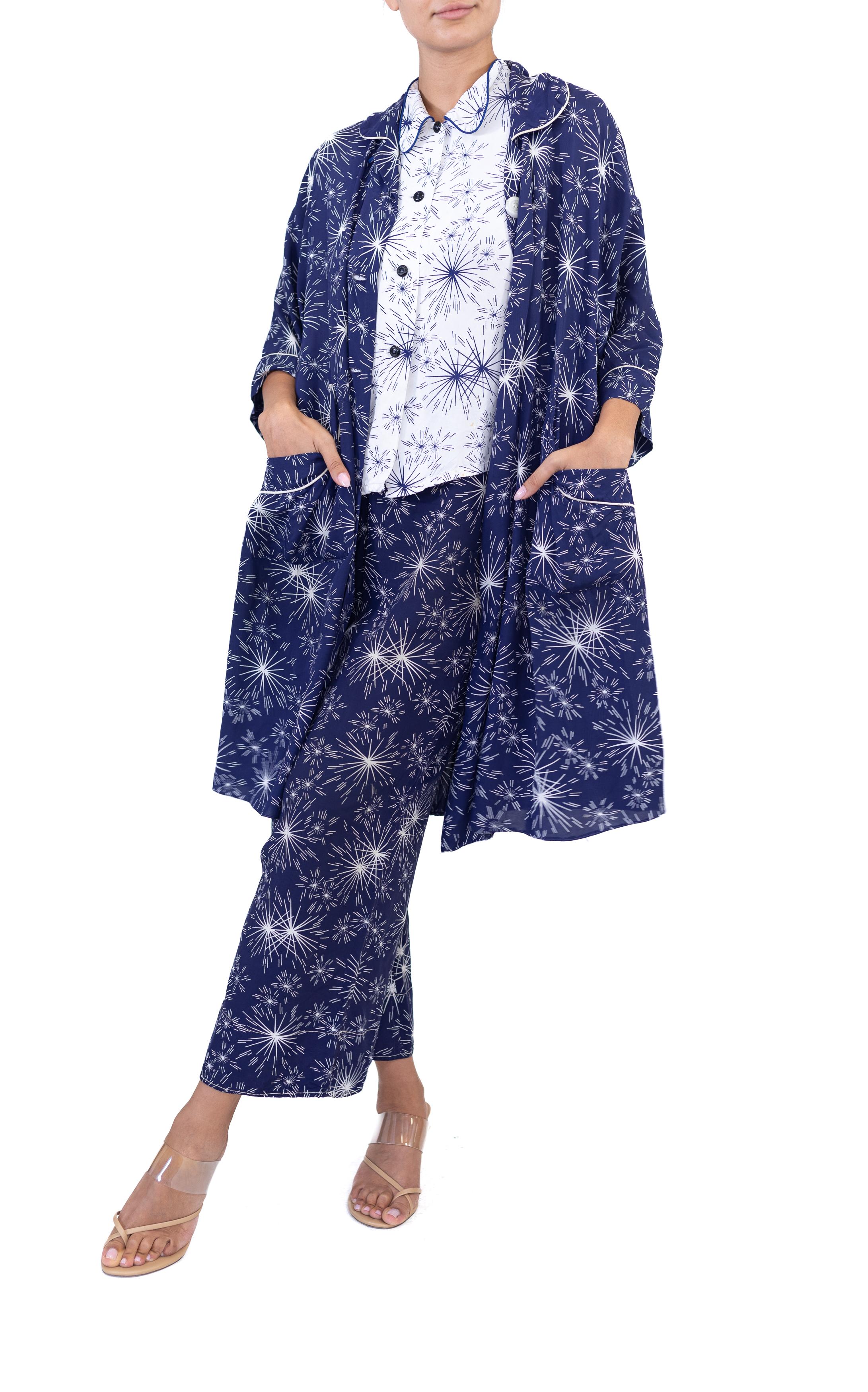 1940S Skylon Blue And White Cold Rayon Firework Print Pajamas For Sale 4