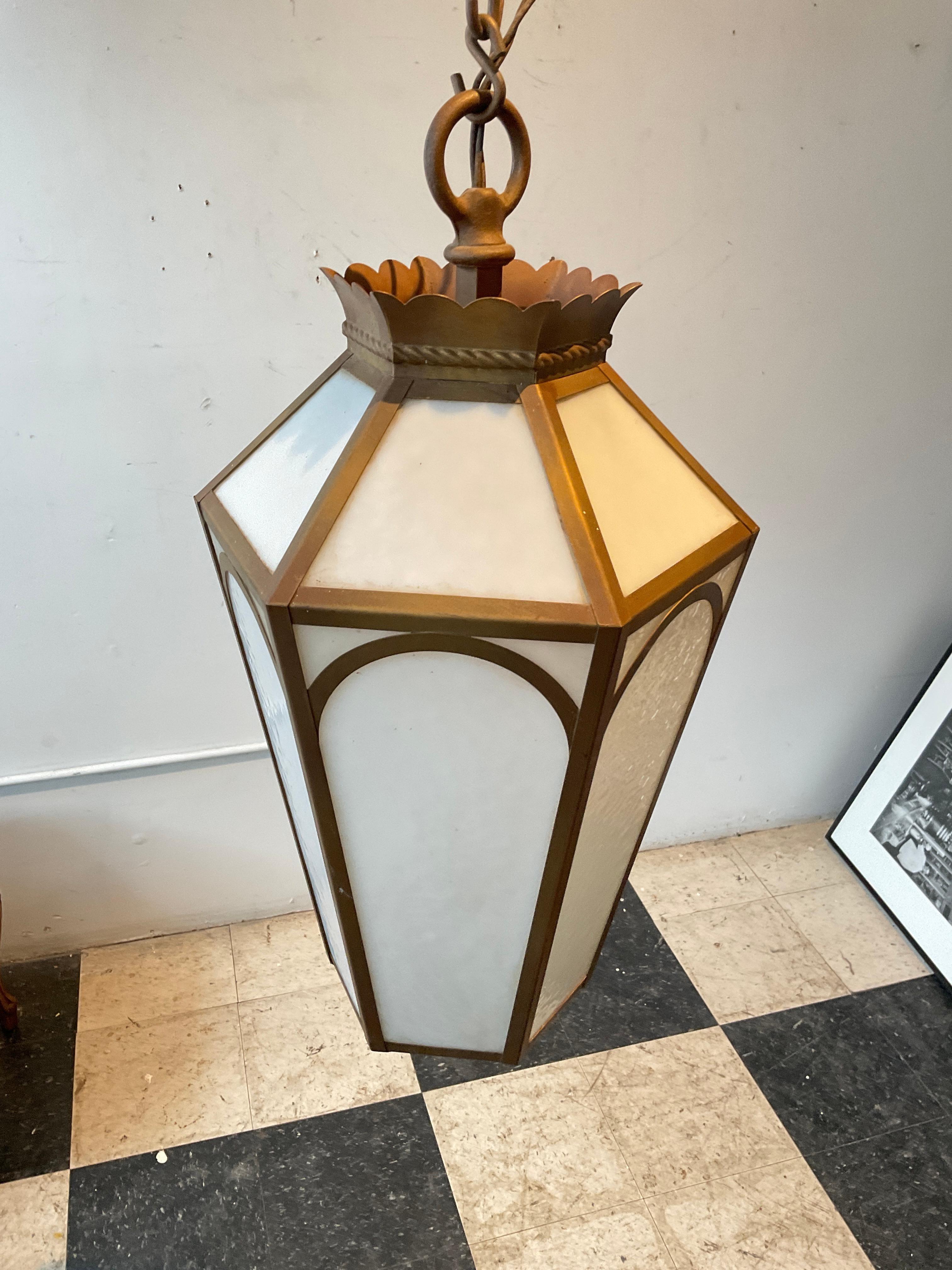 1940s Slag Glass Lantern In Good Condition For Sale In Tarrytown, NY