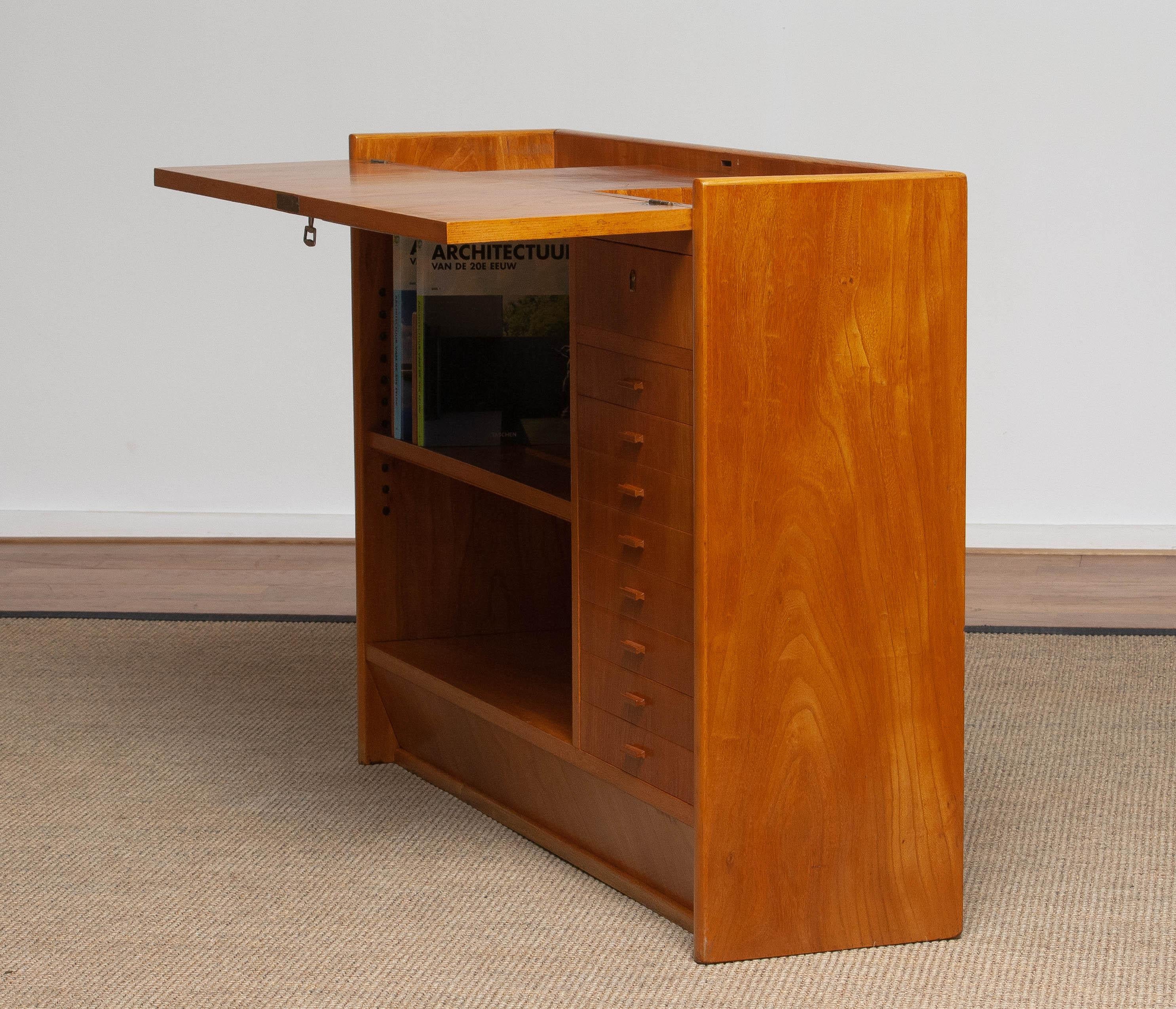 1940s Slim Oak Work Bench / Writing Desk with Open Folding Writing Working Top 7