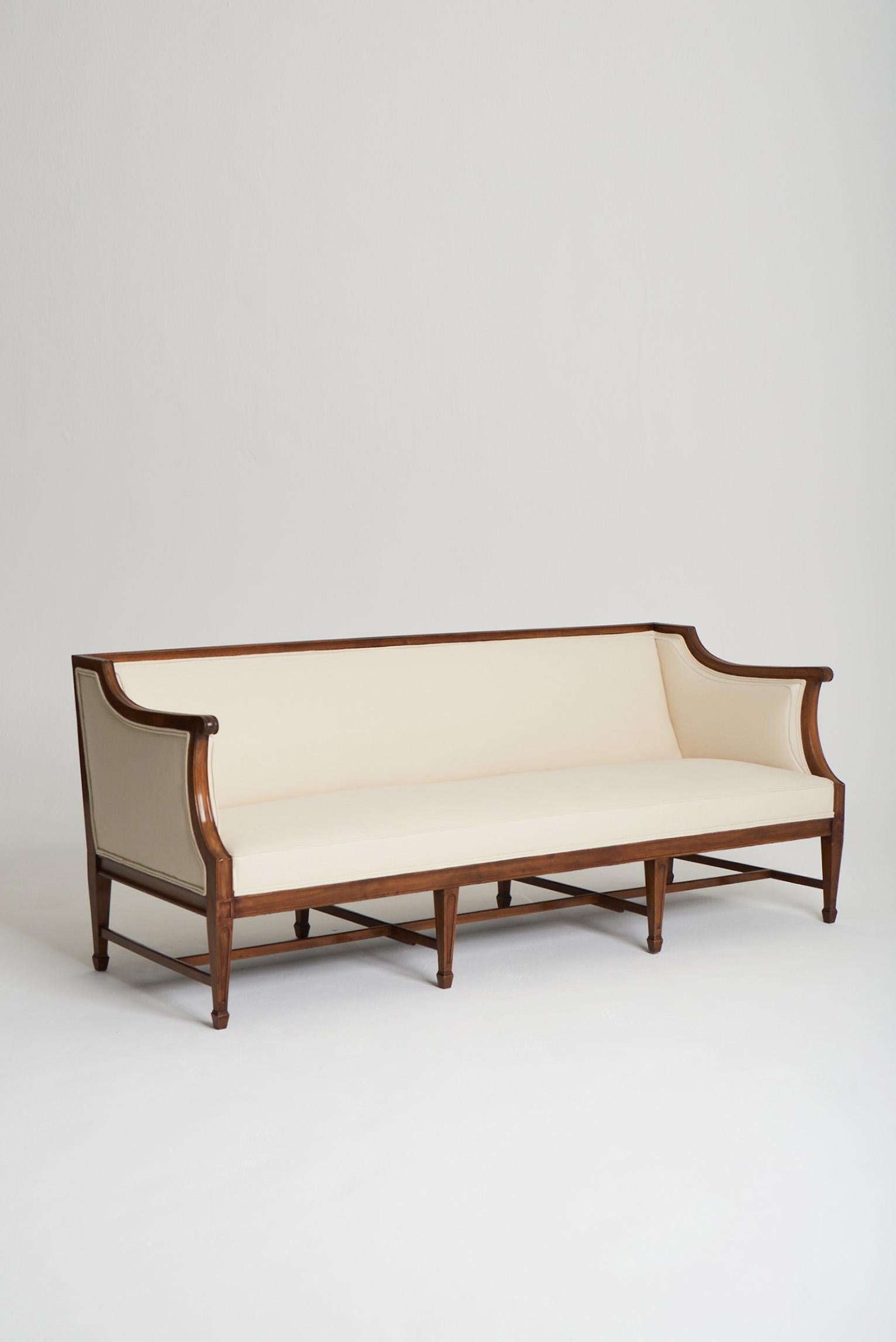 1940s Sofa by Frits Henningsen  In Good Condition In London, GB