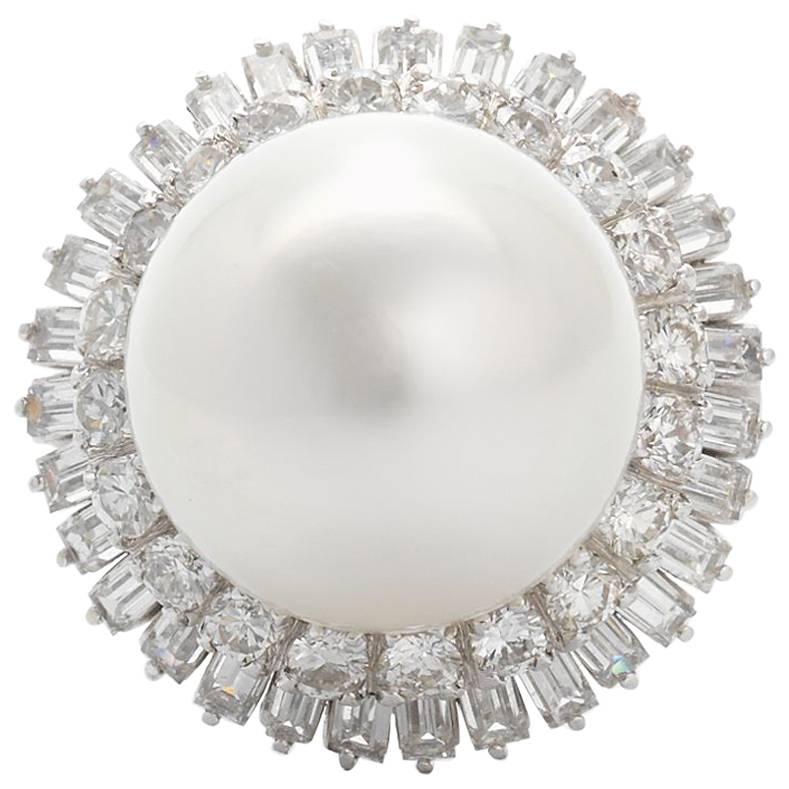 1940s South Seas Pearl 1.60 Carat VS Diamond 14 Karat Gold Cocktail Ring For Sale