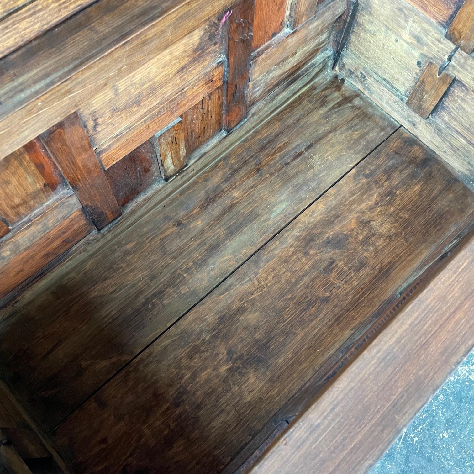 1940s Spanish Baroque style Trunk Vintage Mid-Century Old Hollywood Mansion For Sale 10