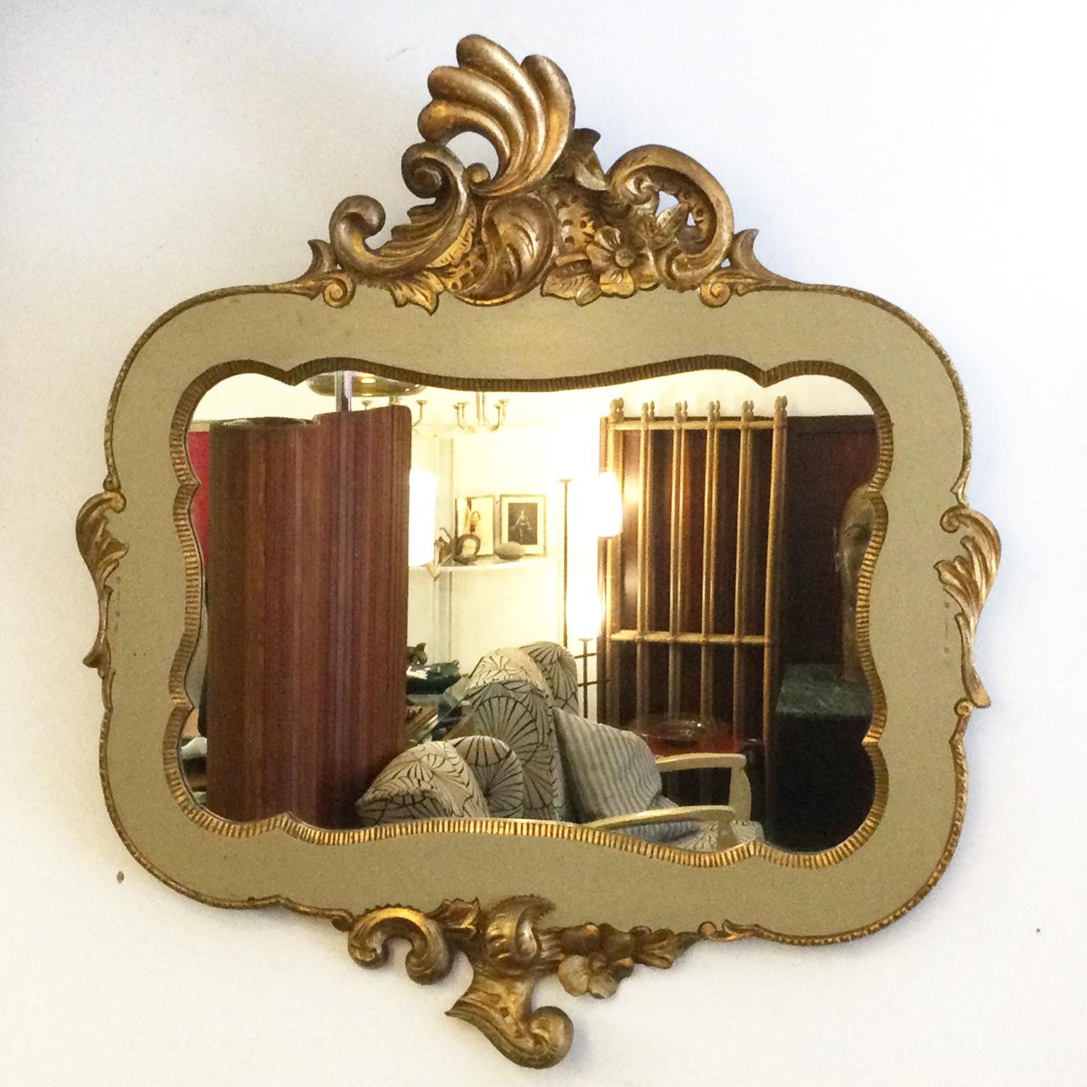 Fait main Miroir doré des années 1940  en vente