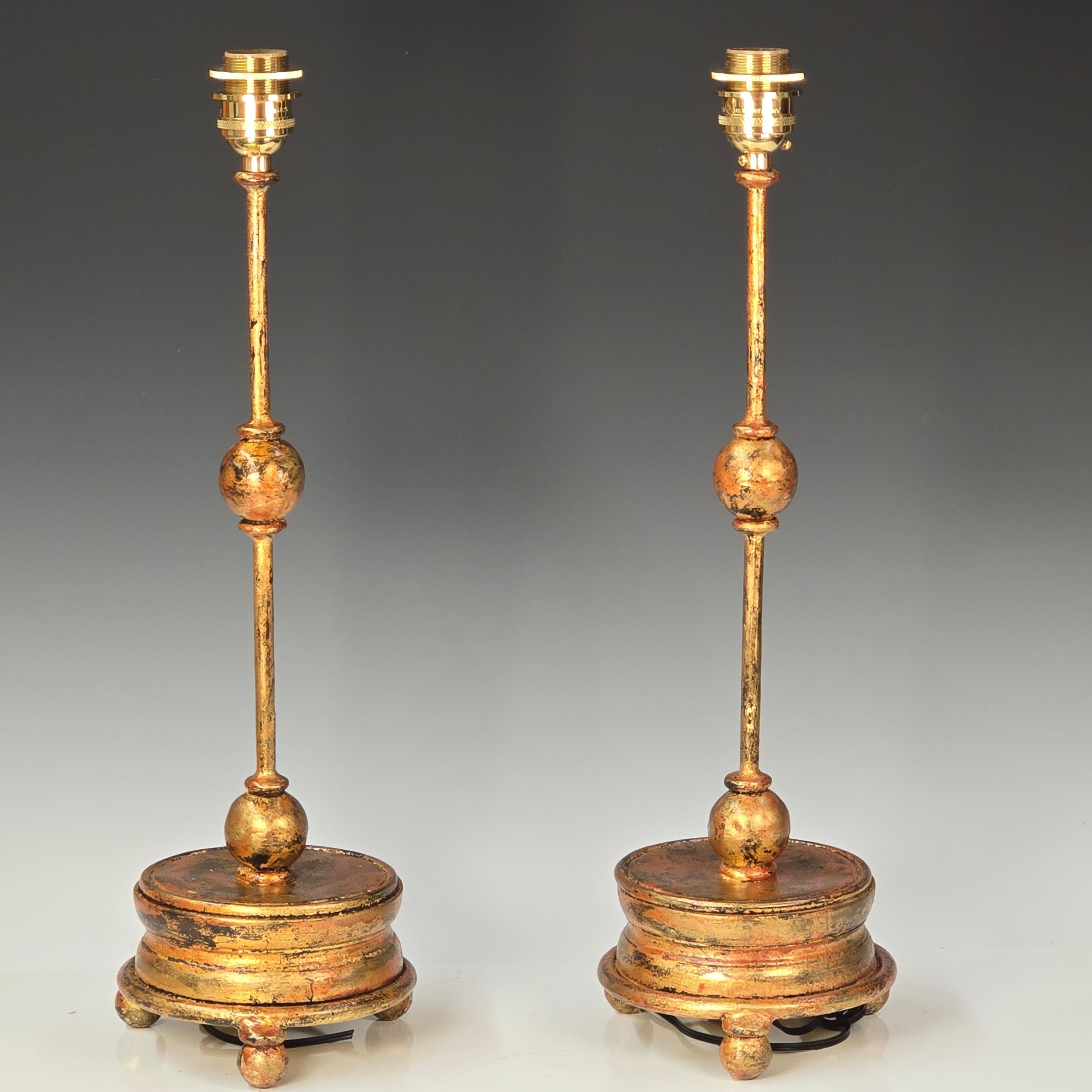 Lámparas españolas de hierro dorado de los años 40 con forma escultórica estilo Giacometti Español en venta