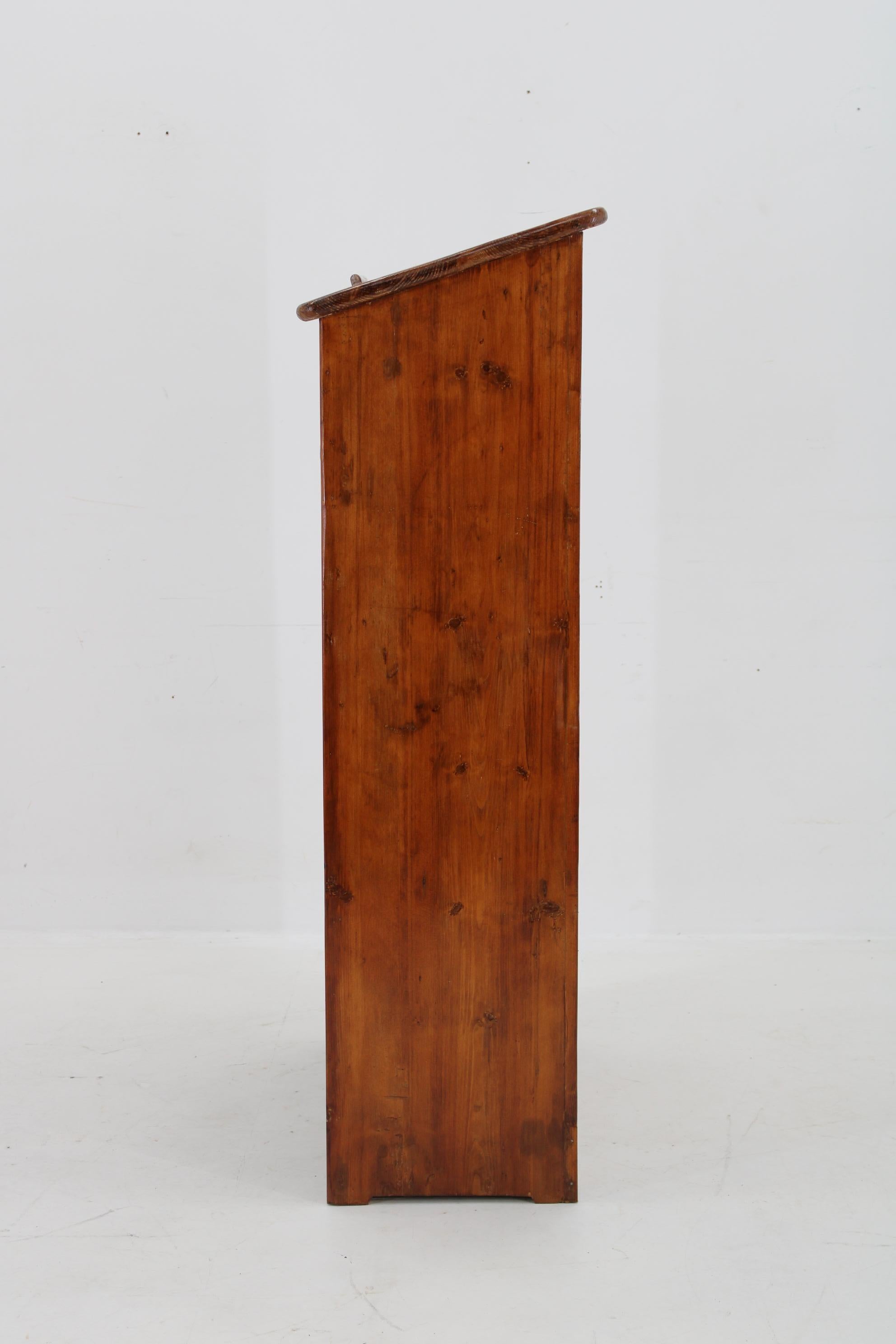 1940s Speech Table, Czechoslovakia In Good Condition For Sale In Praha, CZ
