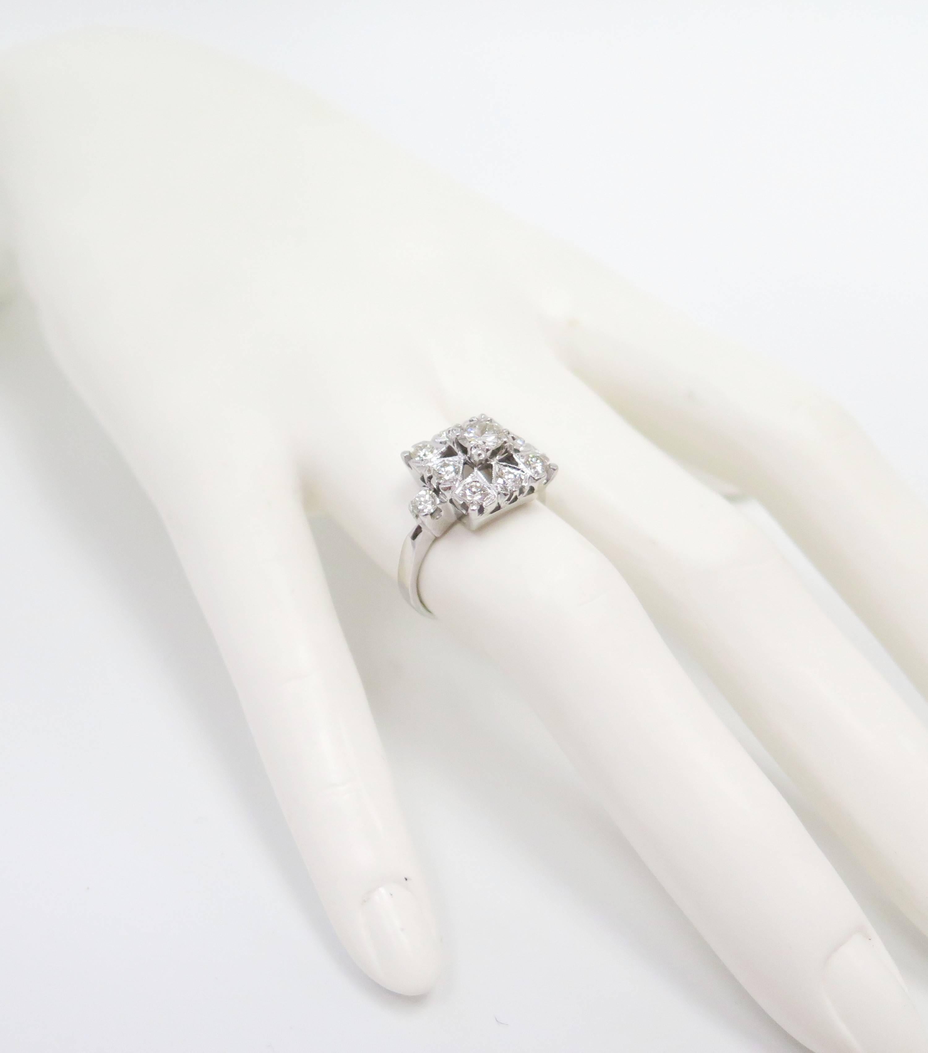  1940s Square Shaped Ring with Diamonds In Excellent Condition For Sale In Bellmore, NY