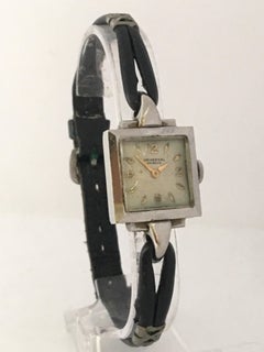 1940s Stainless Steel Mechanical Ladies Universal Geneve Watch