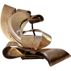 1940s Sterling Silver Retro Ribbon Form Dress Clip in Rose Gold Wash