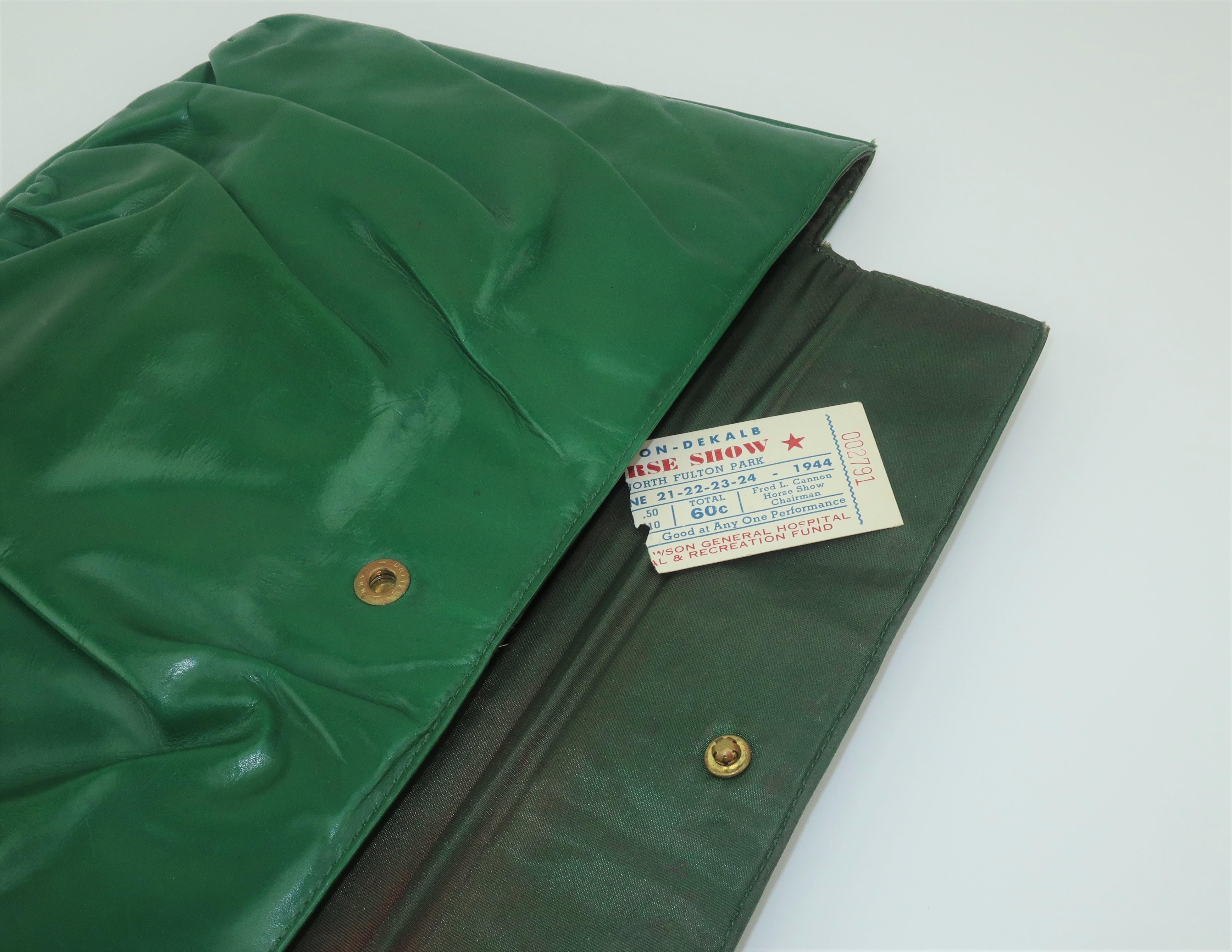1940’s Studded Emerald Green Leather Clutch Handbag In Good Condition In Atlanta, GA