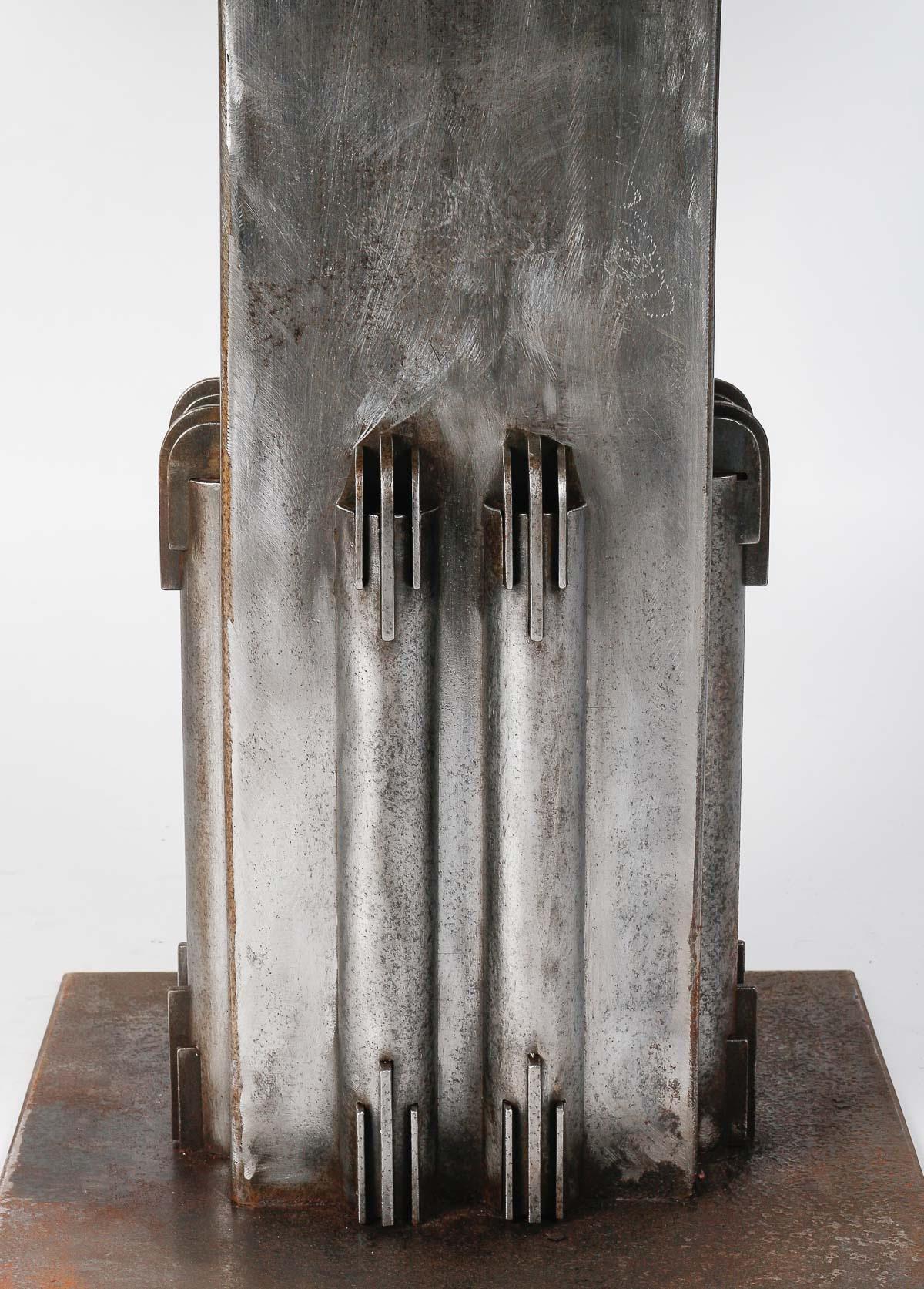 Mid-Century Modern Table basse ou table d'appoint de style 1940. en vente