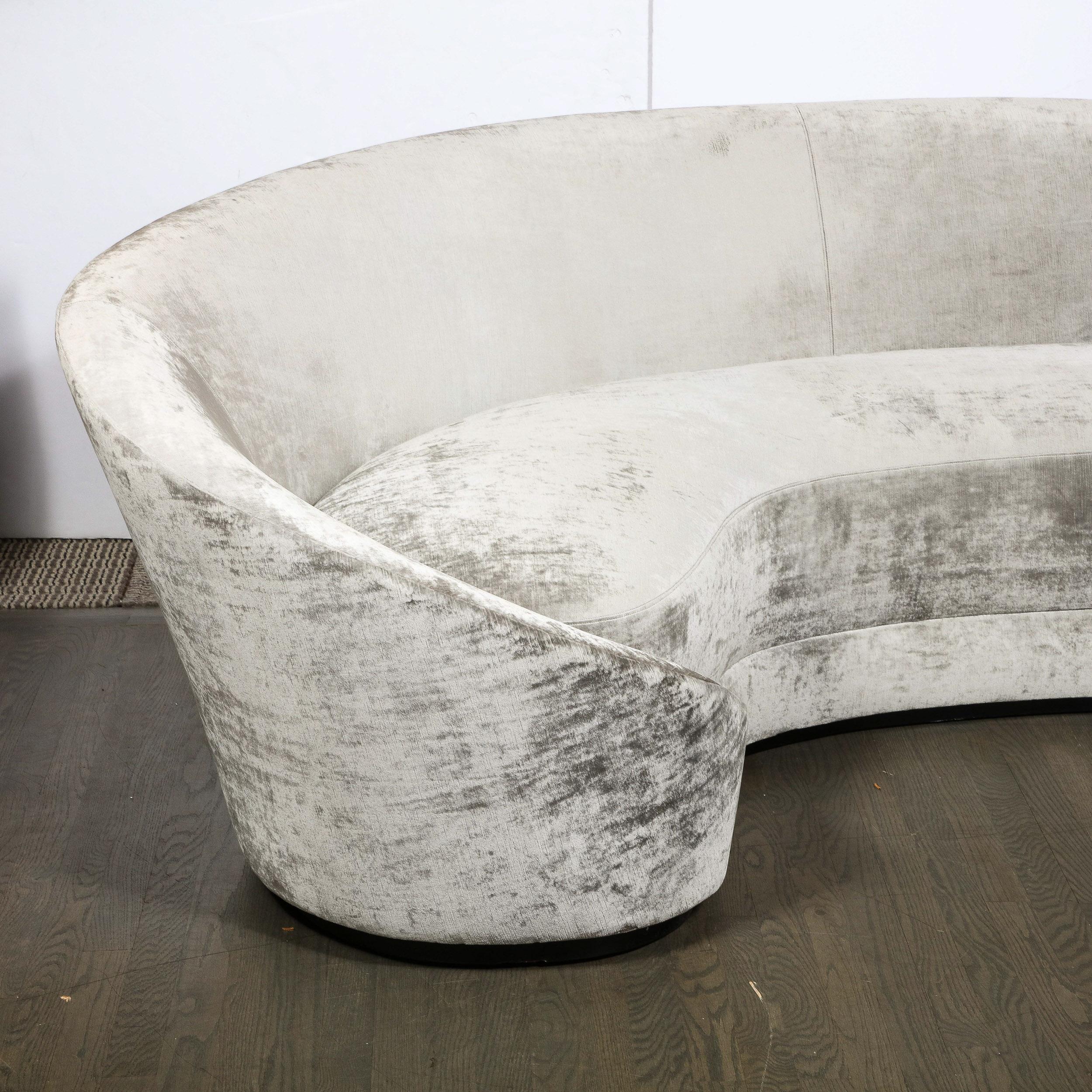 Contemporary 1940s Style Modernist Sweeping Curved Sofa in Platinum Velvet For Sale