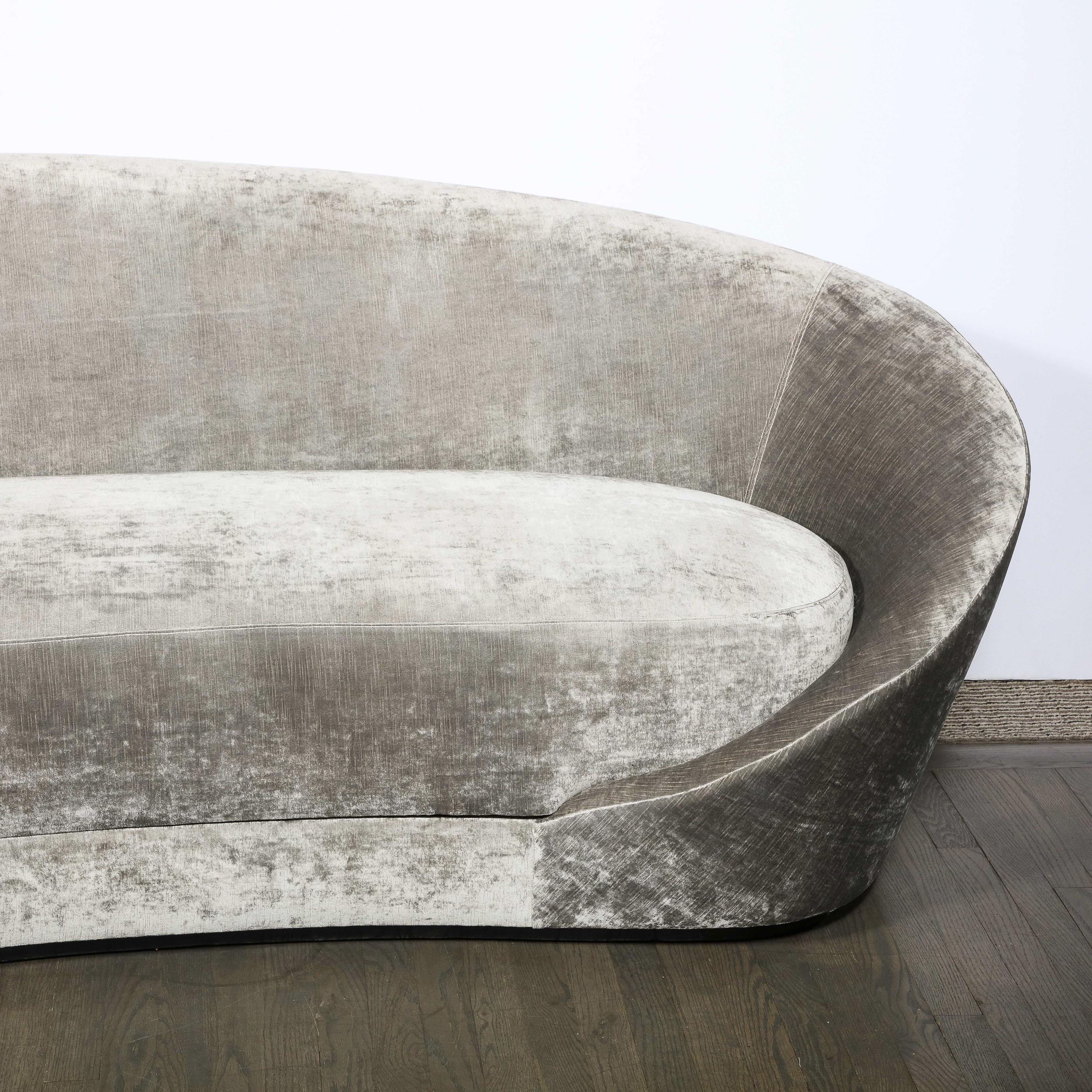 Contemporary 1940s Style Modernist Sweeping Curved Sofa in Platinum Velvet For Sale