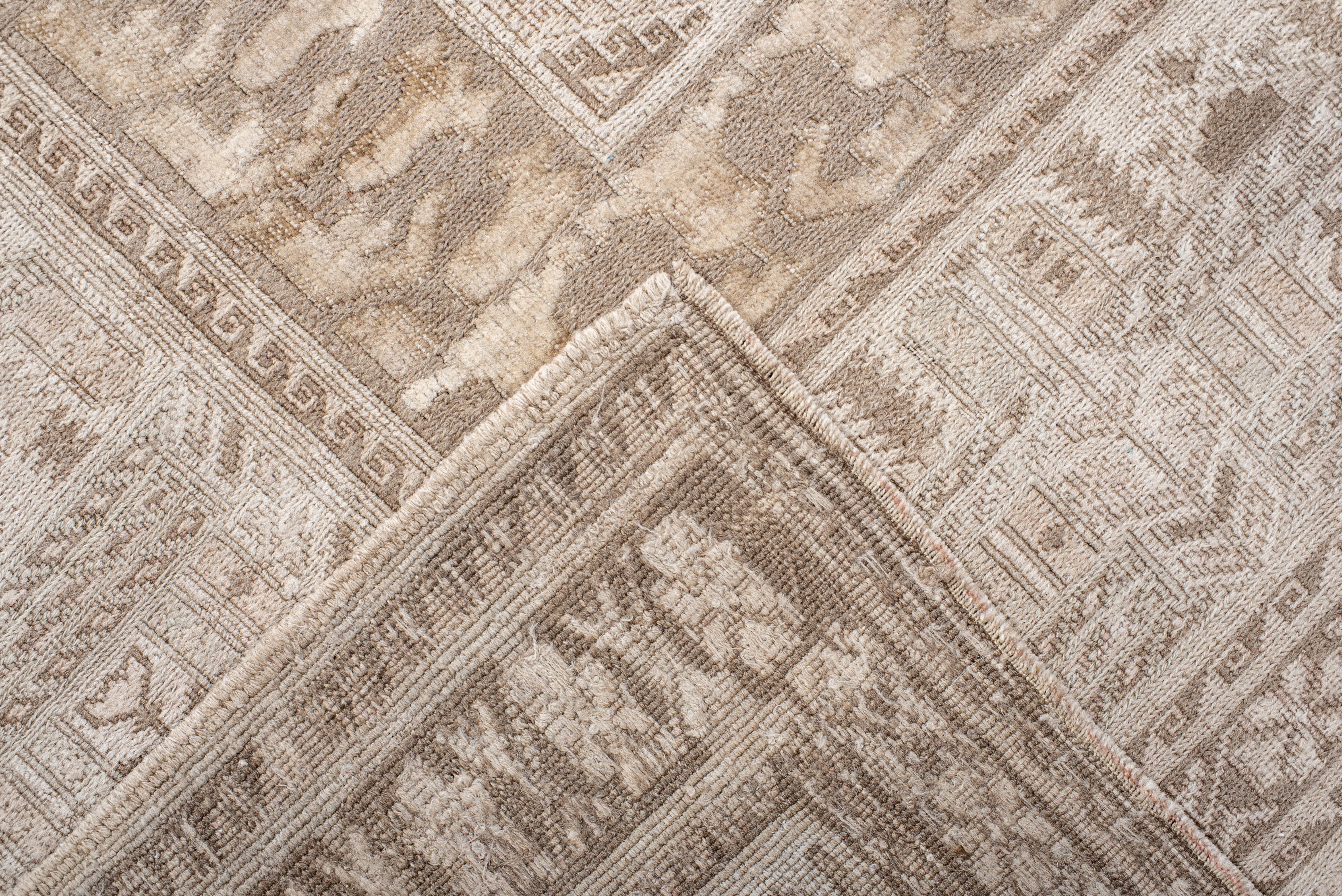 20th Century 1940s Sumak Rug neutral tribal repeat For Sale