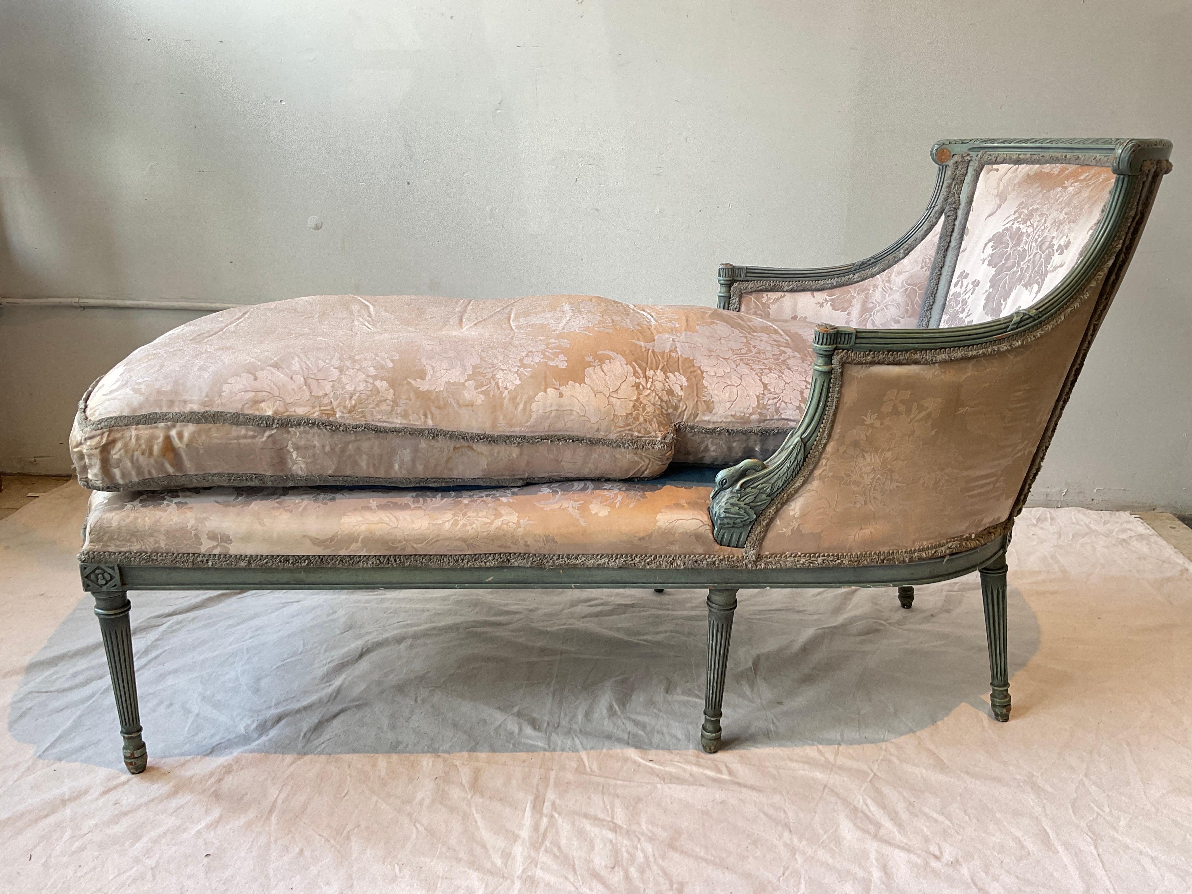 1940s Swan Chaise Lounge In Good Condition For Sale In Tarrytown, NY