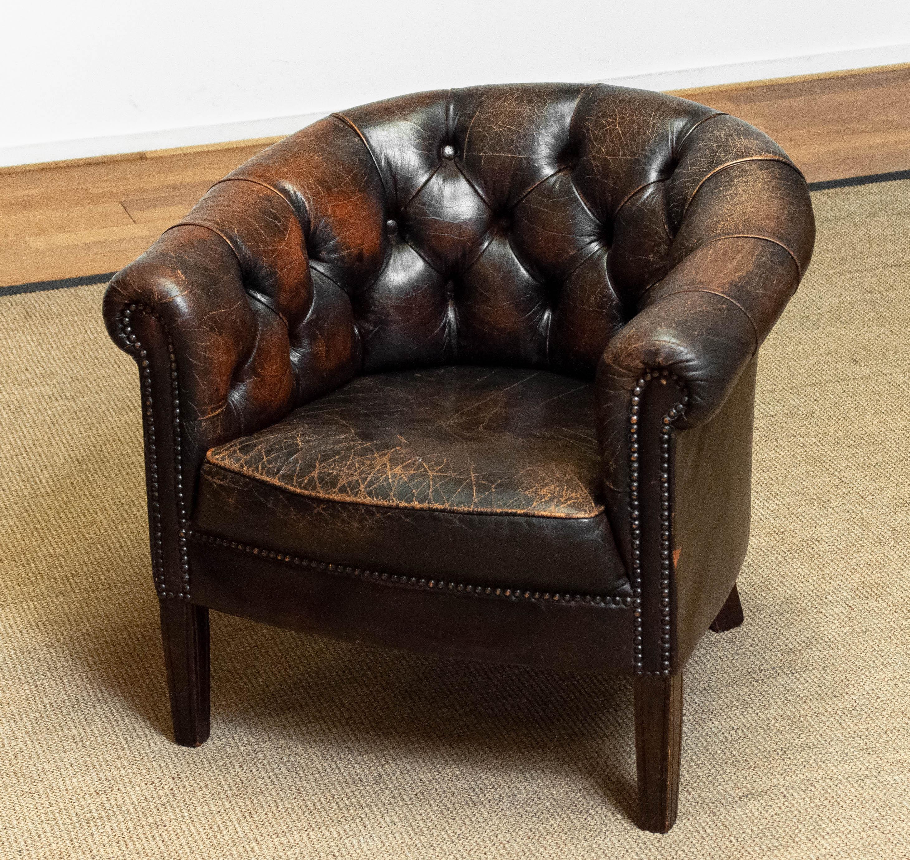 1940's Swedish Chesterfield Model Tufted Chair with Brown Vintage Patina Leather In Good Condition In Silvolde, Gelderland