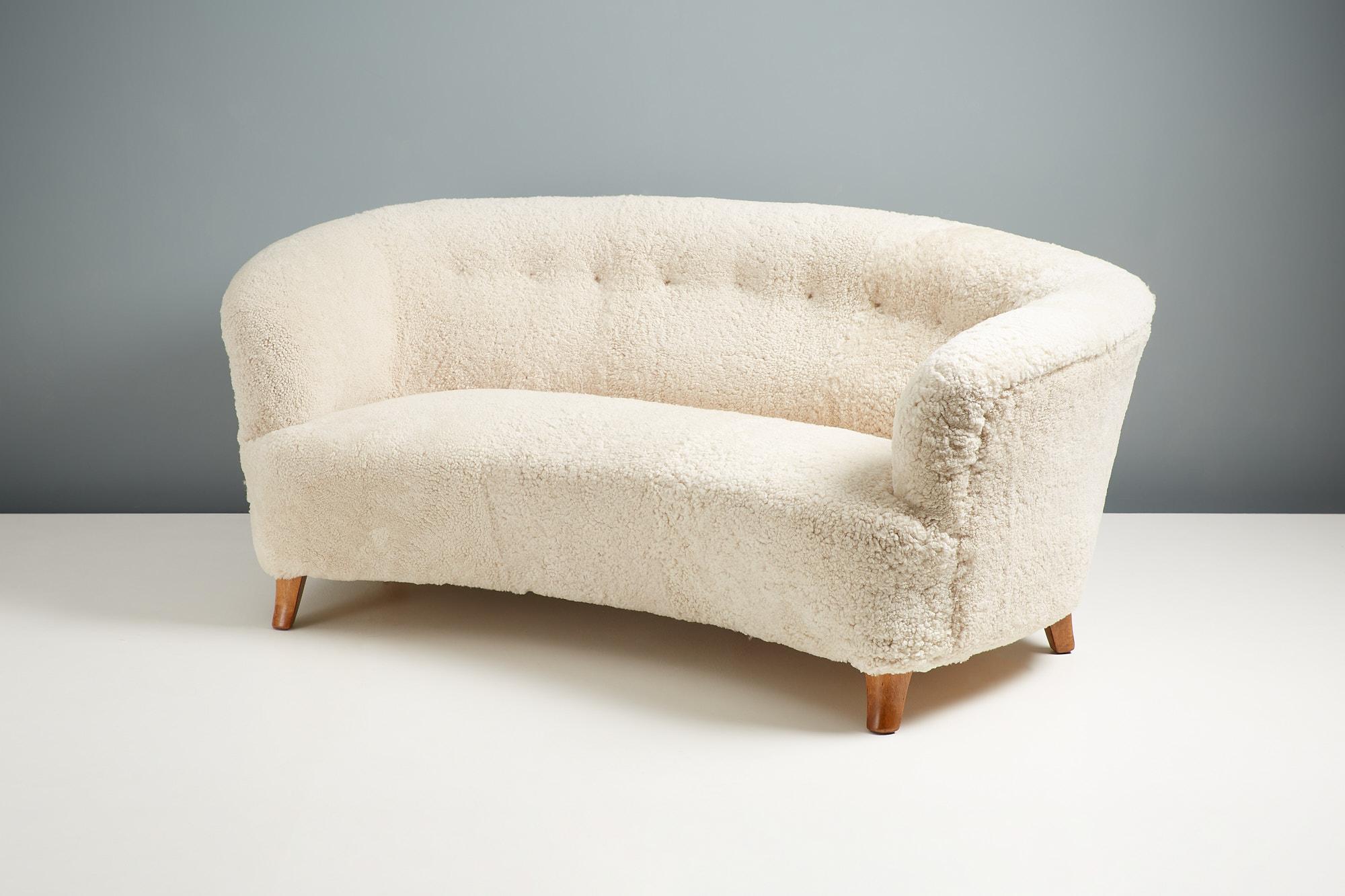 Scandinavian Modern 1940s Swedish Curved Sheepskin Sofa For Sale