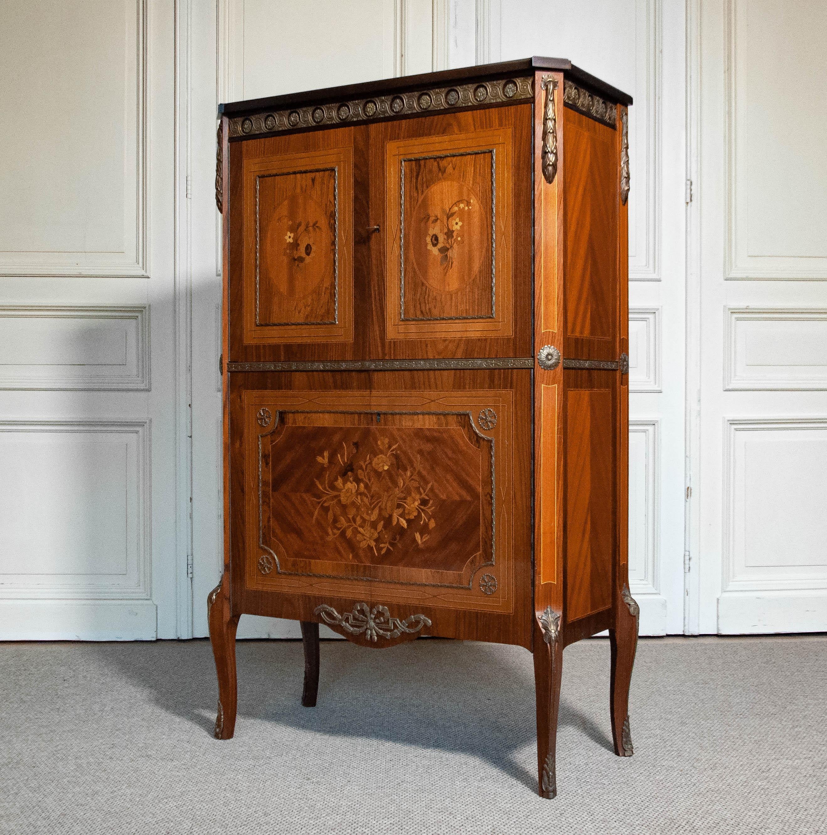 1940s Swedish Grace Drybar Cabinet For Sale 2