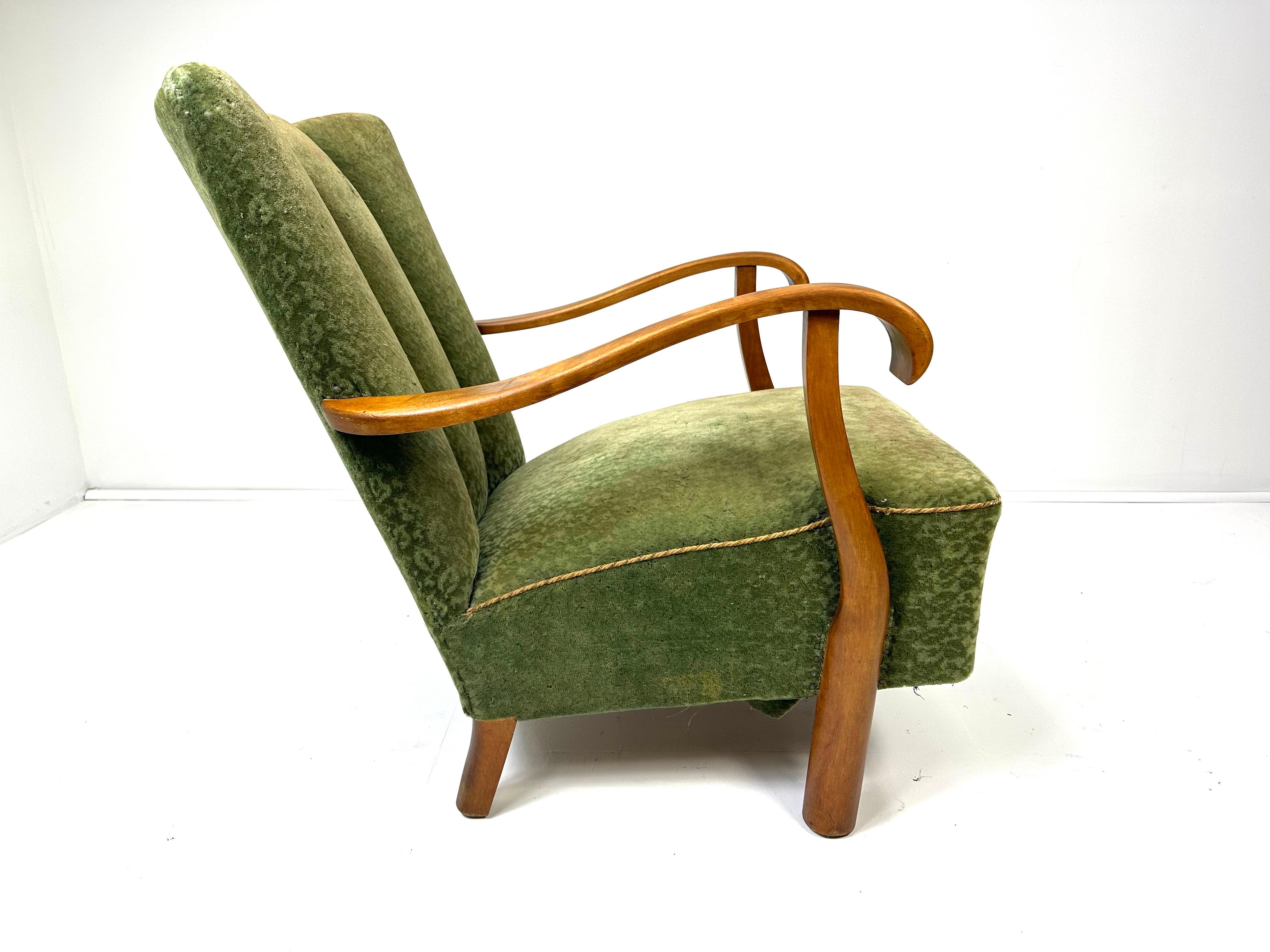 Scandinavian Modern 1940’s Swedish Lounge Chair For Sale
