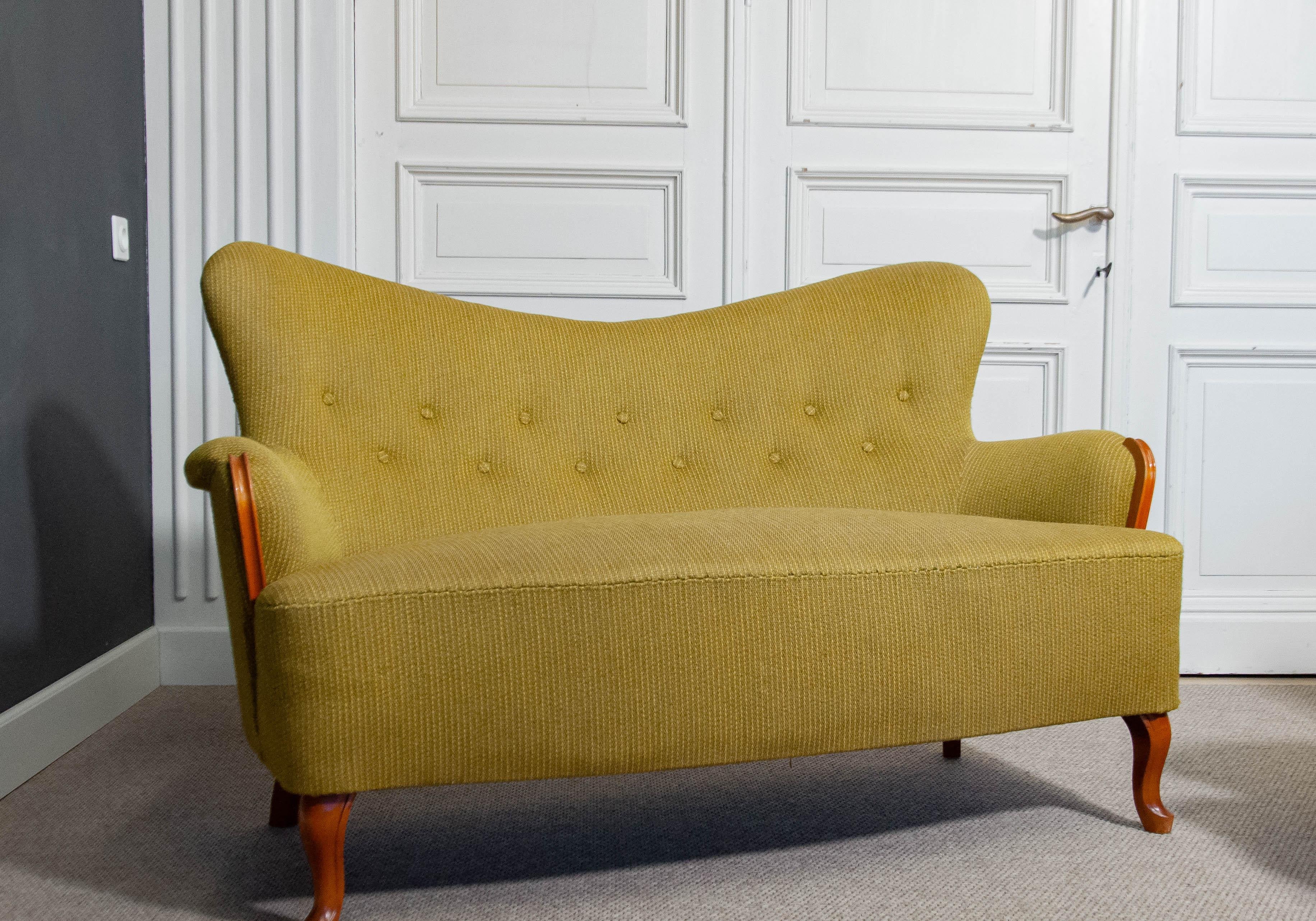 Milieu du XXe siècle Ensemble de salon suédois des années 1940, canapé et chaise  Attribué à Carl Malmsten en vente