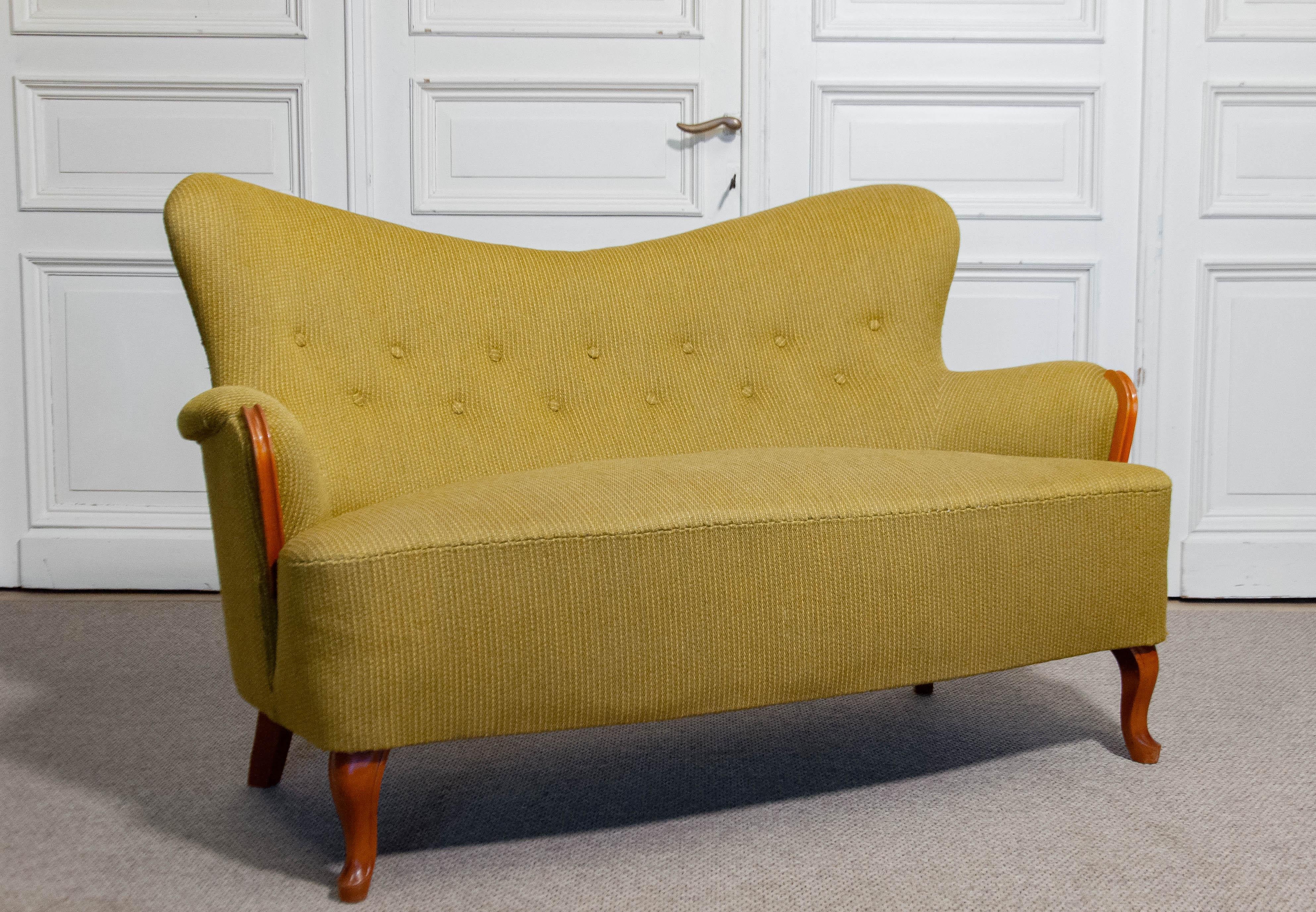 Laine Ensemble de salon suédois des années 1940, canapé et chaise  Attribué à Carl Malmsten en vente