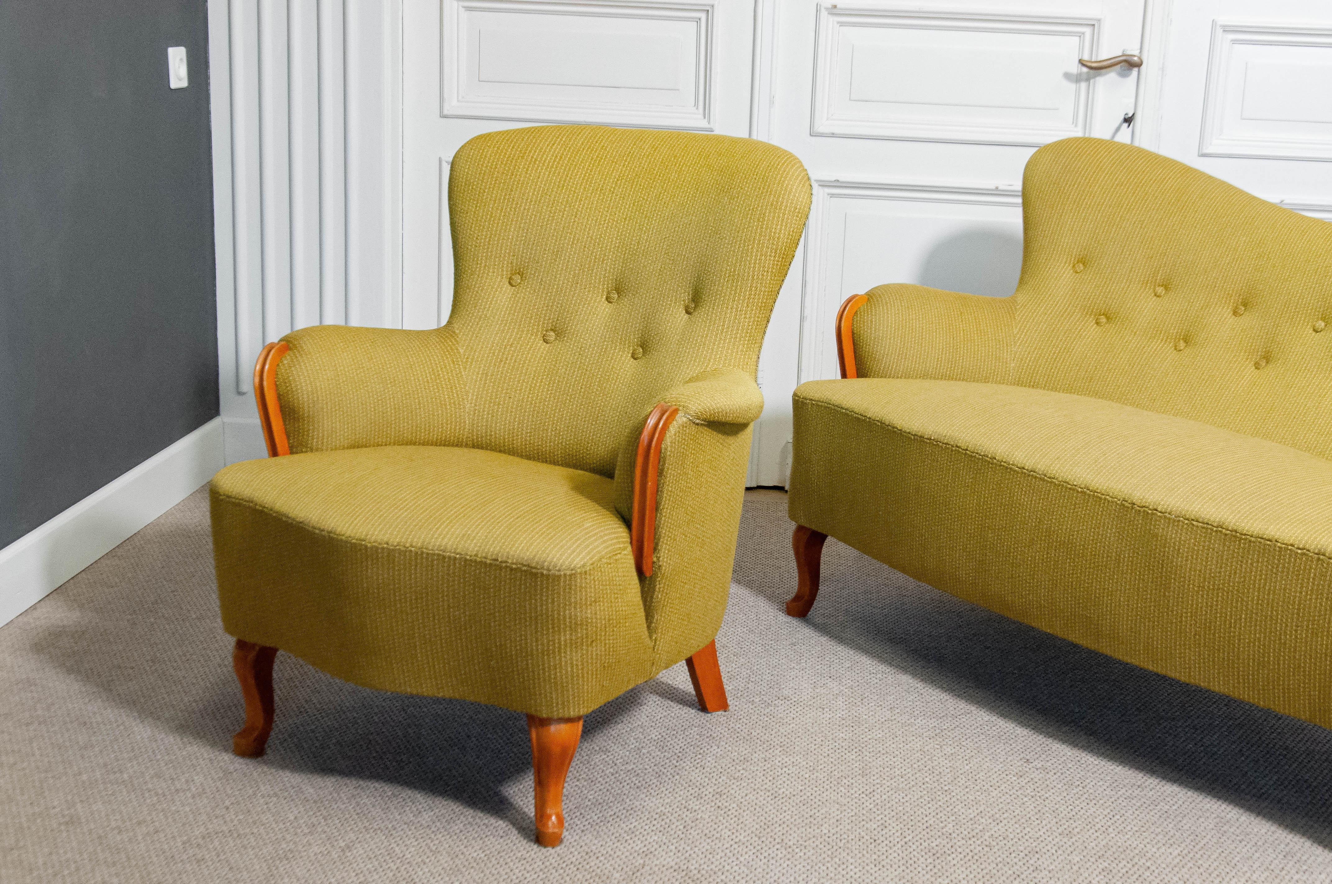 Ensemble de salon suédois des années 1940, canapé et chaise  Attribué à Carl Malmsten en vente 2