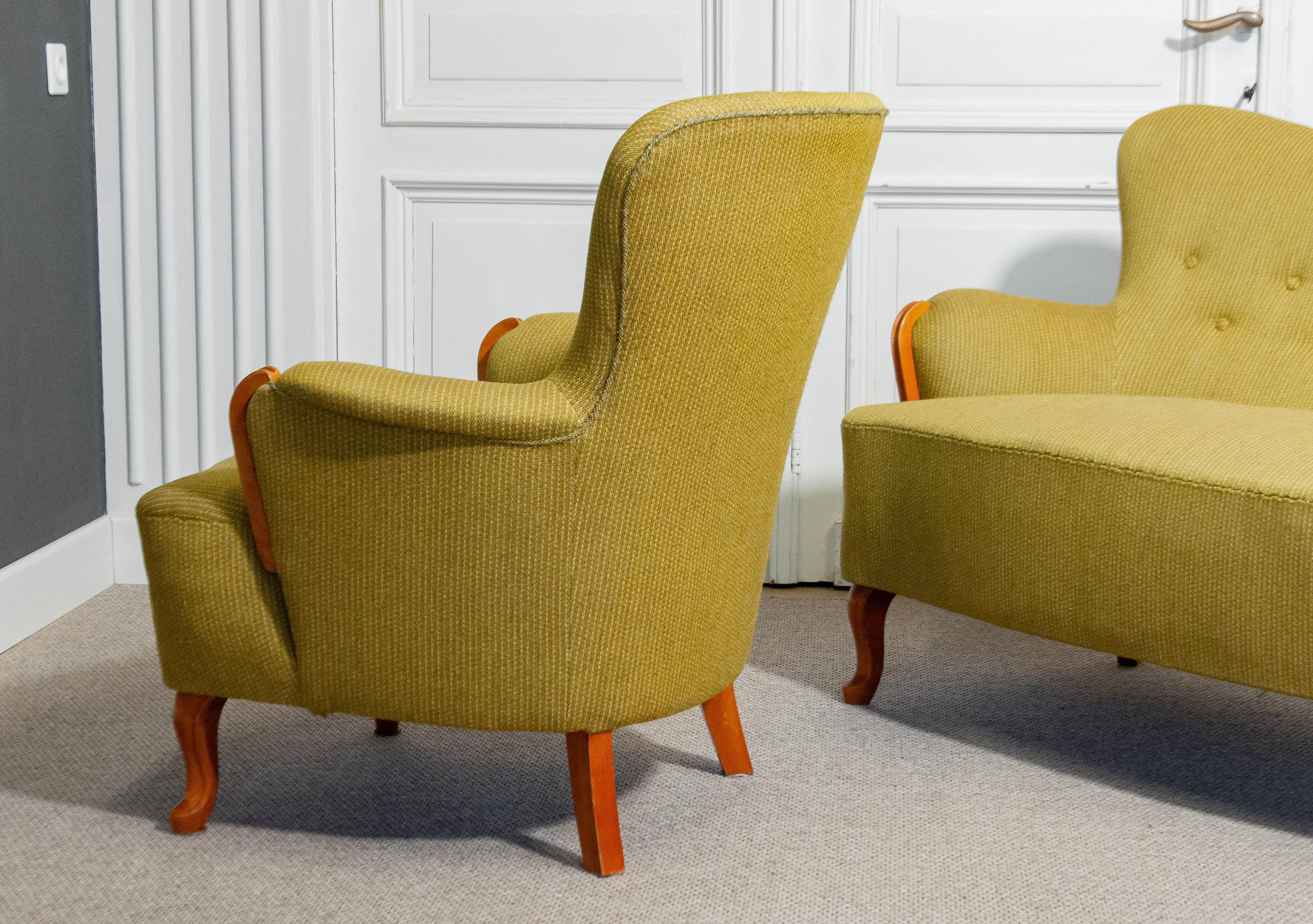 Ensemble de salon suédois des années 1940, canapé et chaise  Attribué à Carl Malmsten en vente 3