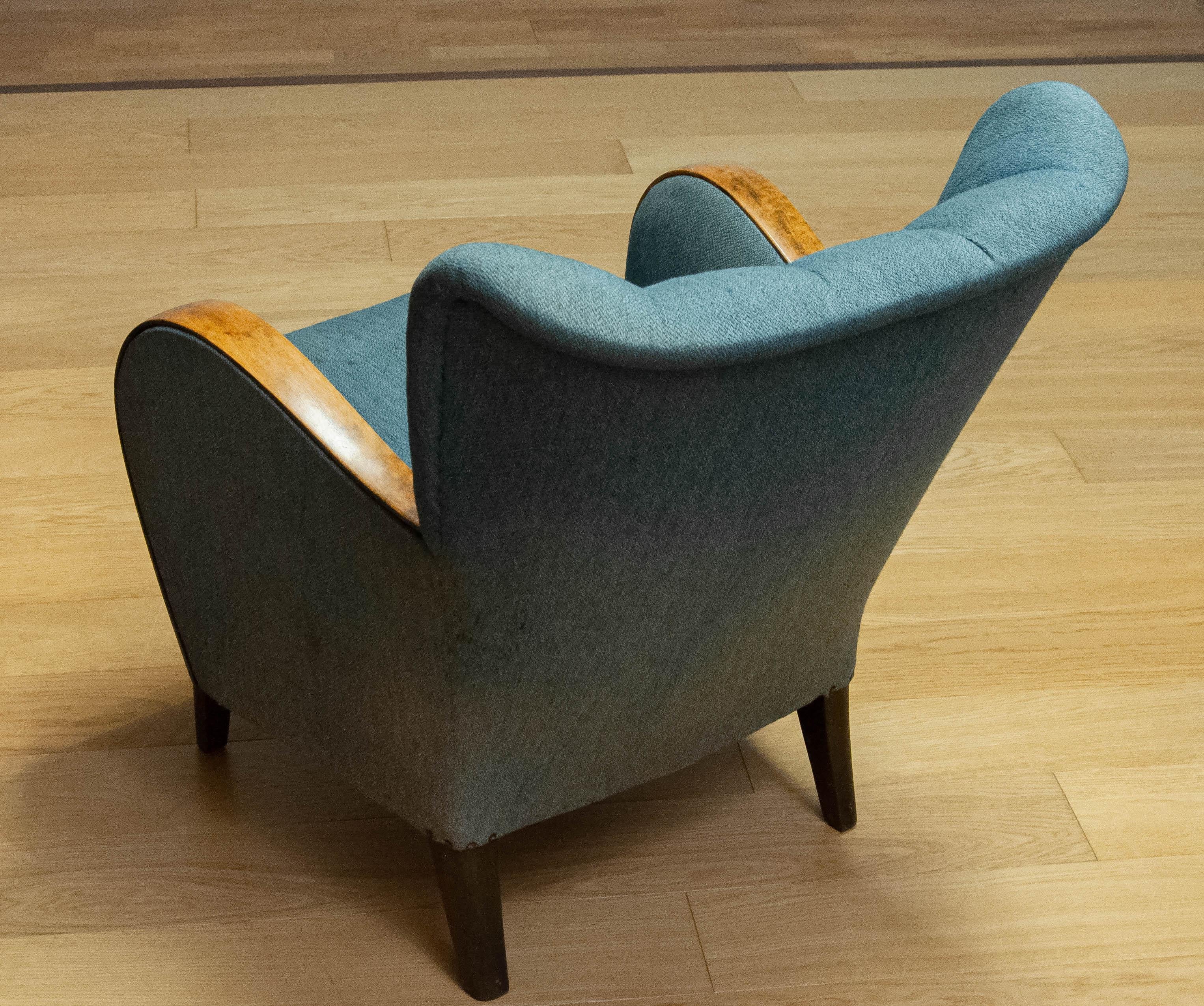 Hêtre Fauteuil suédois Moderen / Art Déco / Nouveau des années 1940 proposé pour retapisser en vente