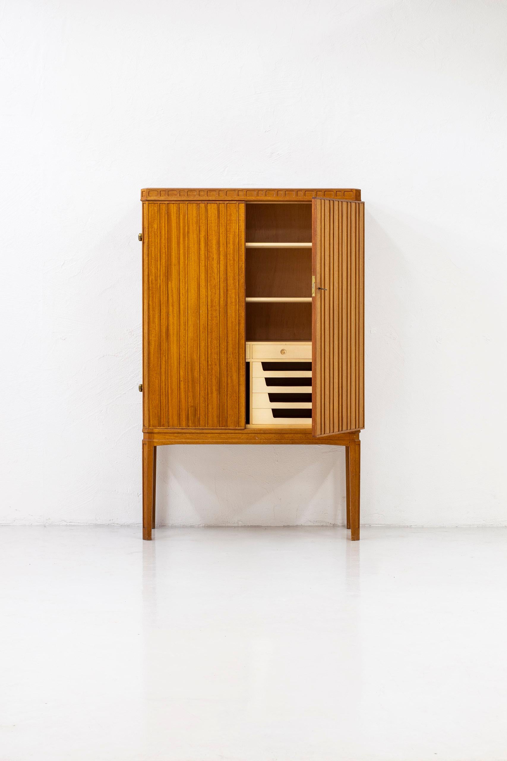 Scandinavian Modern 1940s Swedish Modern Cabinet in the Style of Oscar Nilsson