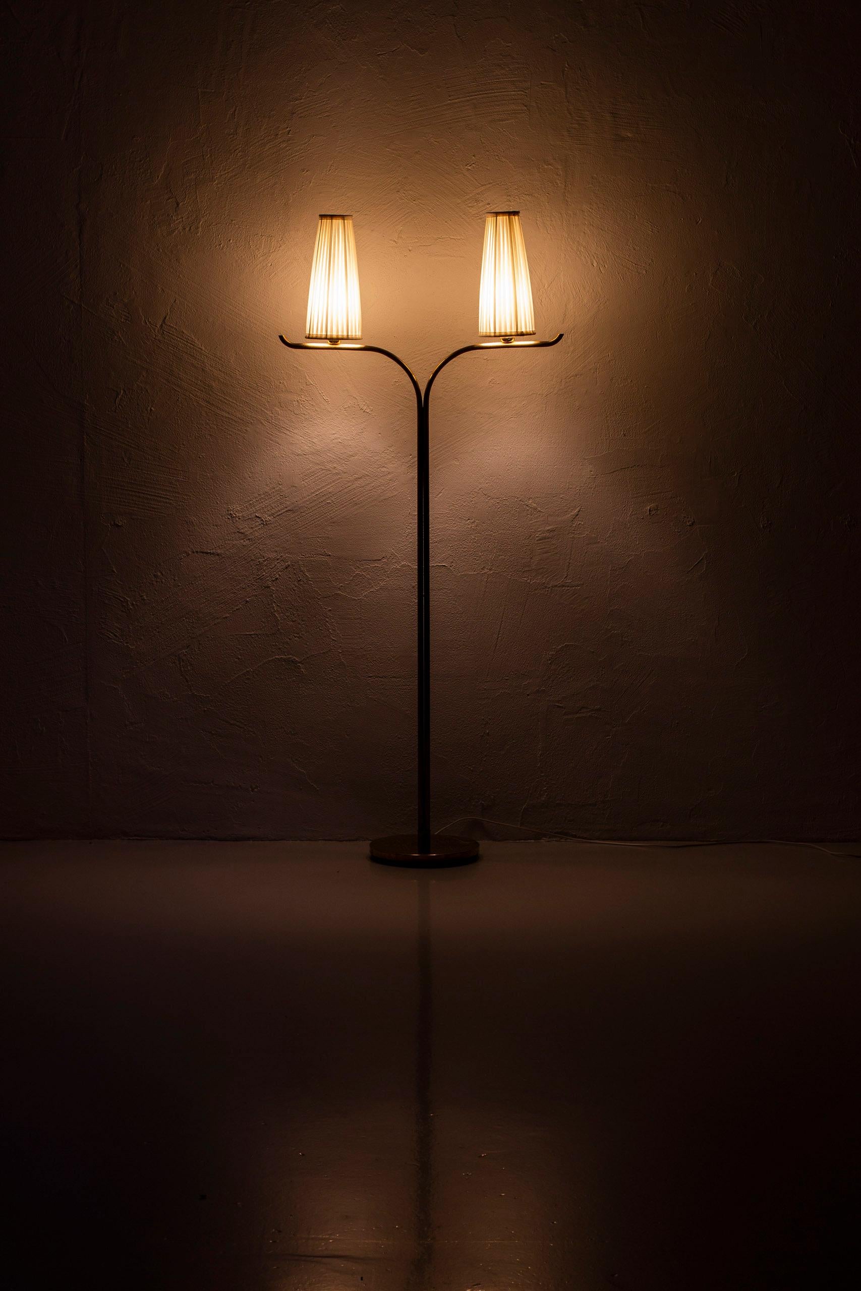 1940s Swedish Modern Floor Lamp in Brass by G. A. Berg 2