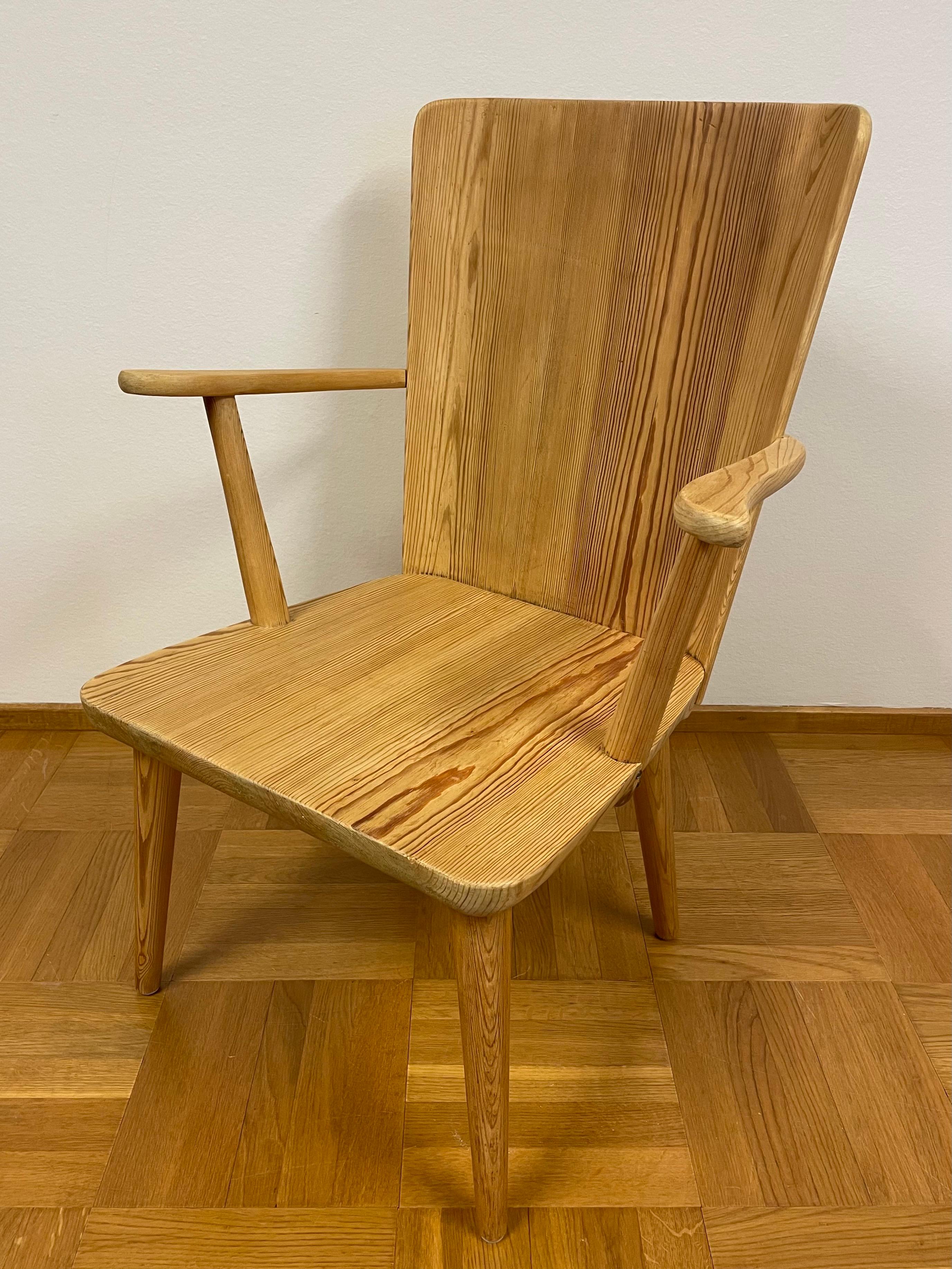 Hand-Crafted 1940s Swedish Pine Armchair by Göran Malmvall for Karl Andersson & Söner  For Sale