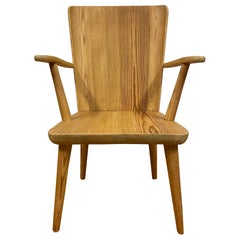 Fauteuil en pin suédois des années 1940 par Göran Malmvall pour Karl Andersson & Söner