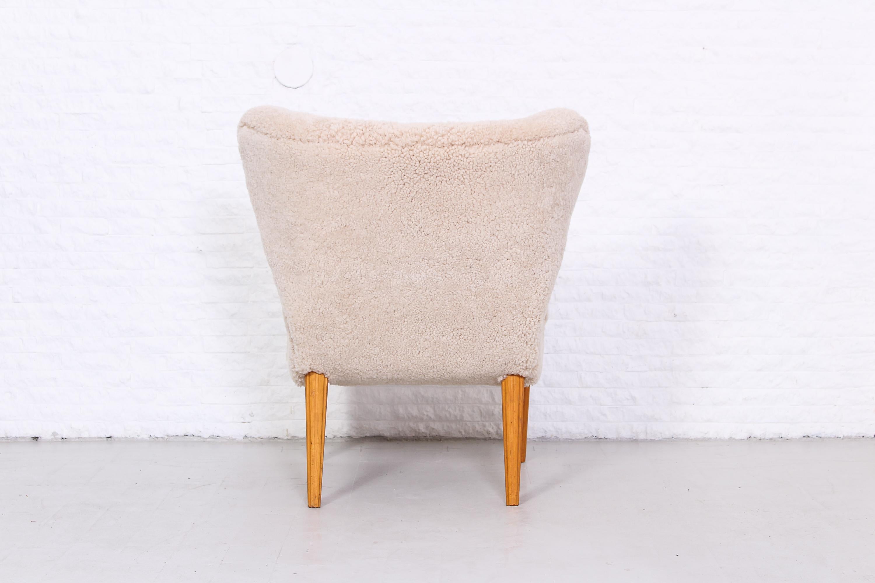 1940s Swedish Sheepskin Easy Chair In Good Condition In Malmo, SE