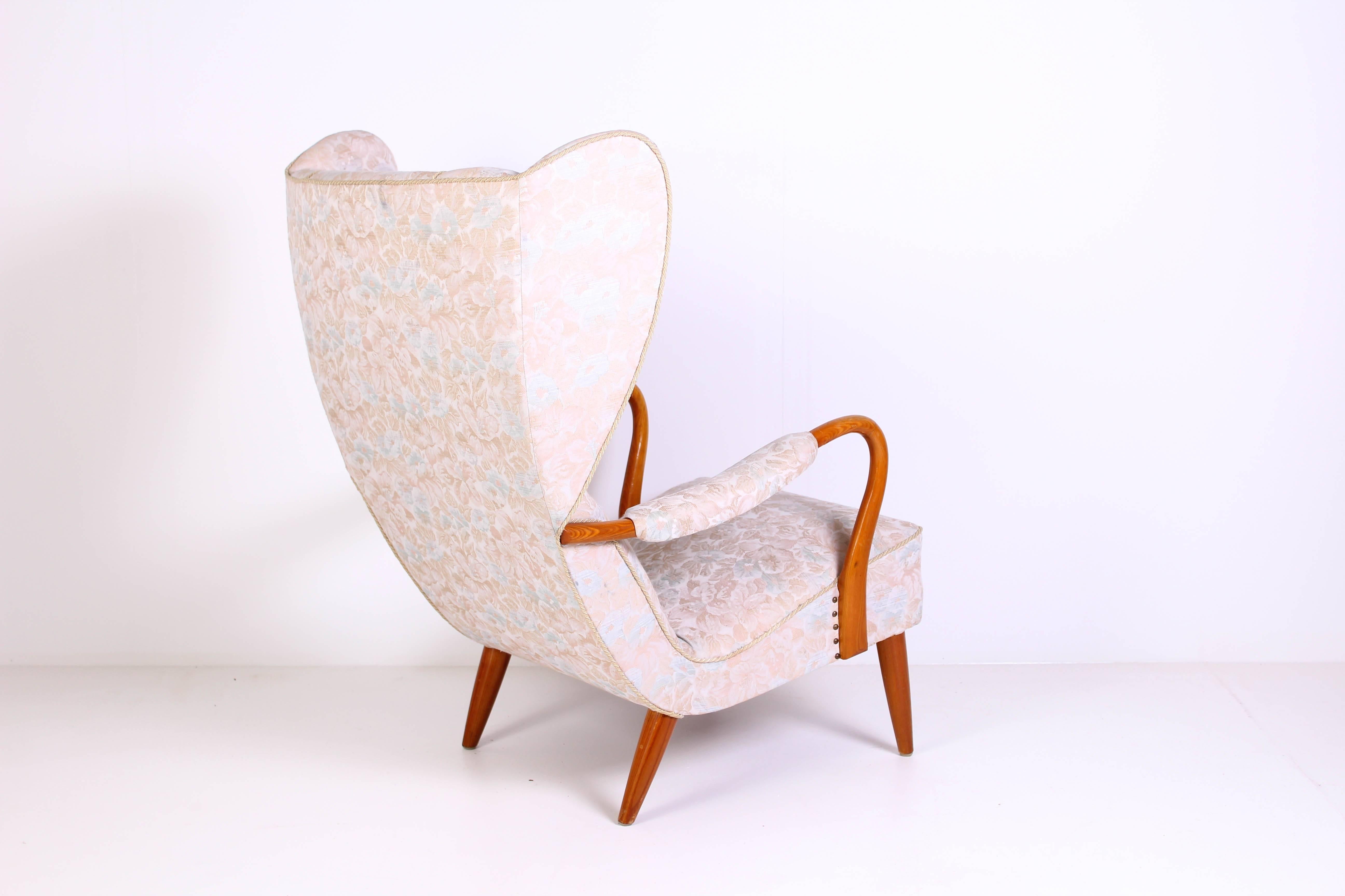 1940s Swedish Wingback Lounge Chair 4