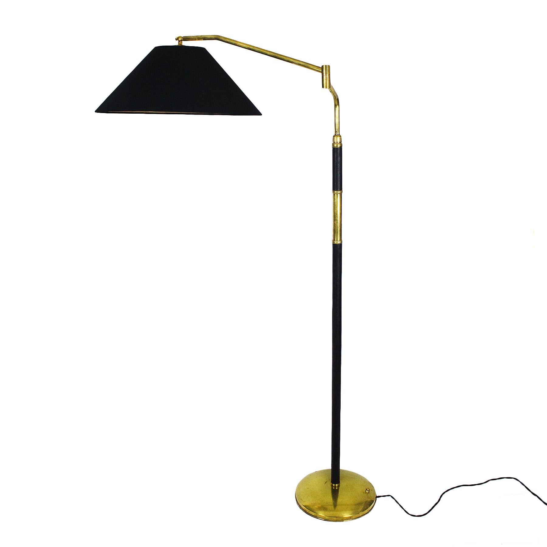 Italian Mid-Century Modern System Standing Lamp, Polished Brass and Leather - Italy For Sale