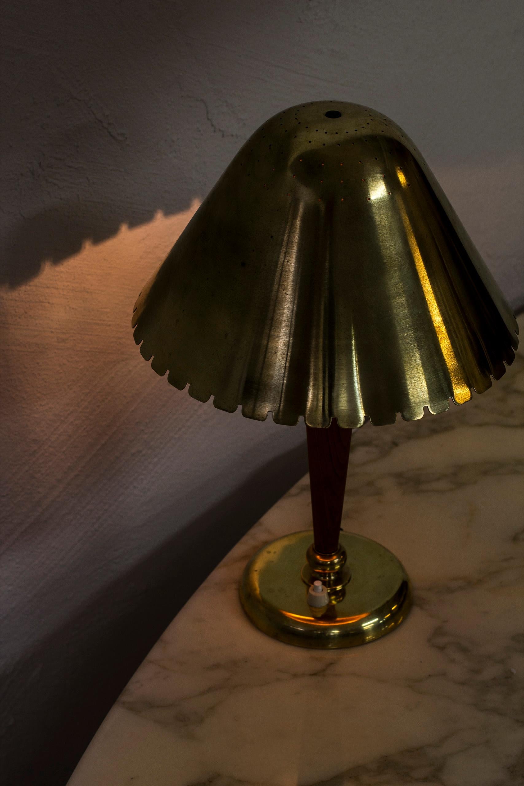 1940s Table Lamp Attributed to Harald Elof Notini and Böhlmarks, Sweden 1