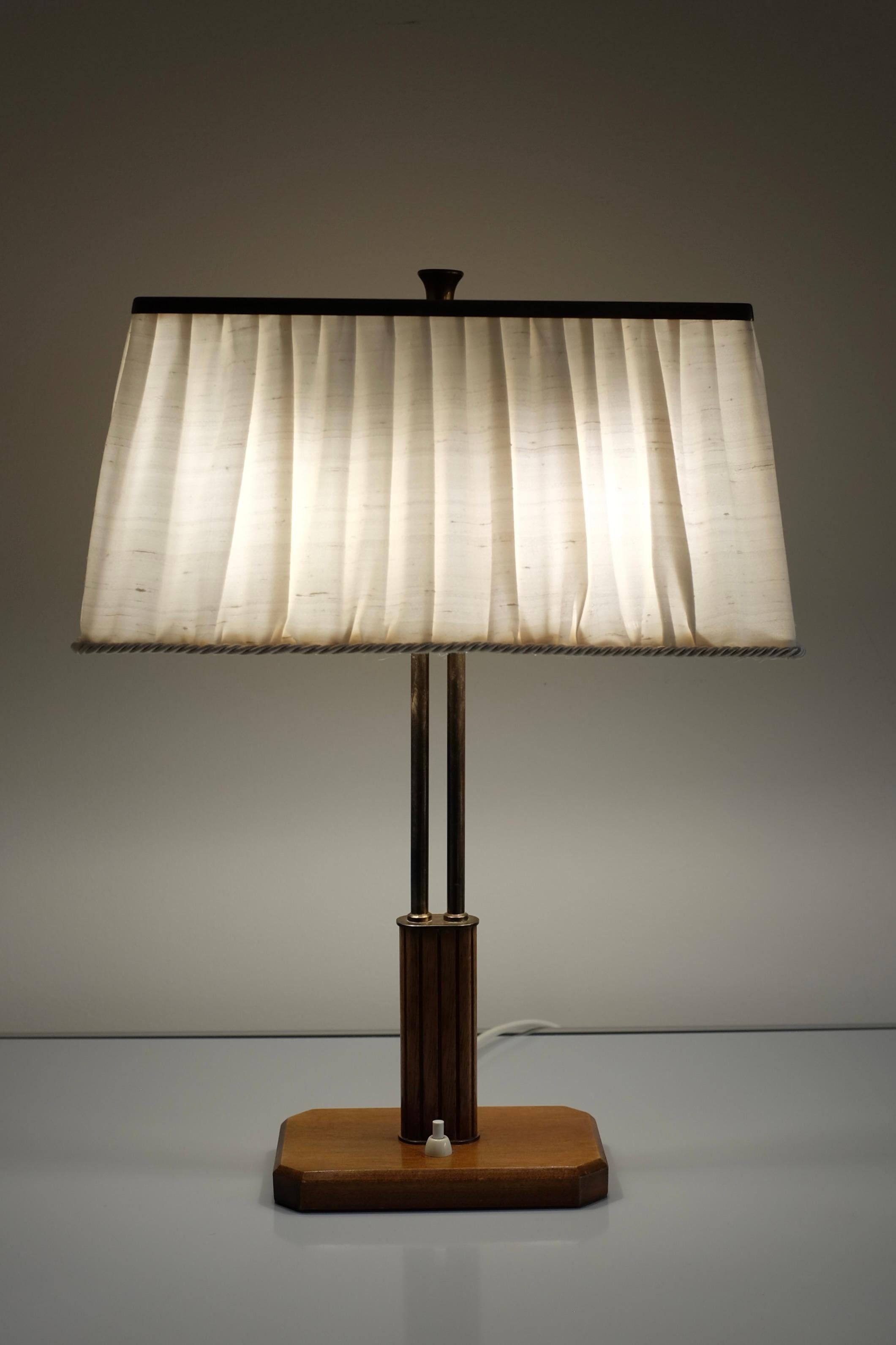 1940s Table lamp model 15485 by Böhlmarks, Sweden For Sale 1