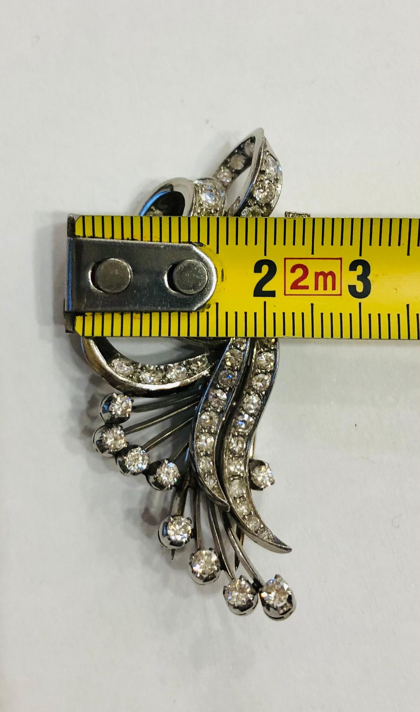 1940s Tank Platinum and 6 Carat Diamonds Double Clip Brooch For Sale 2